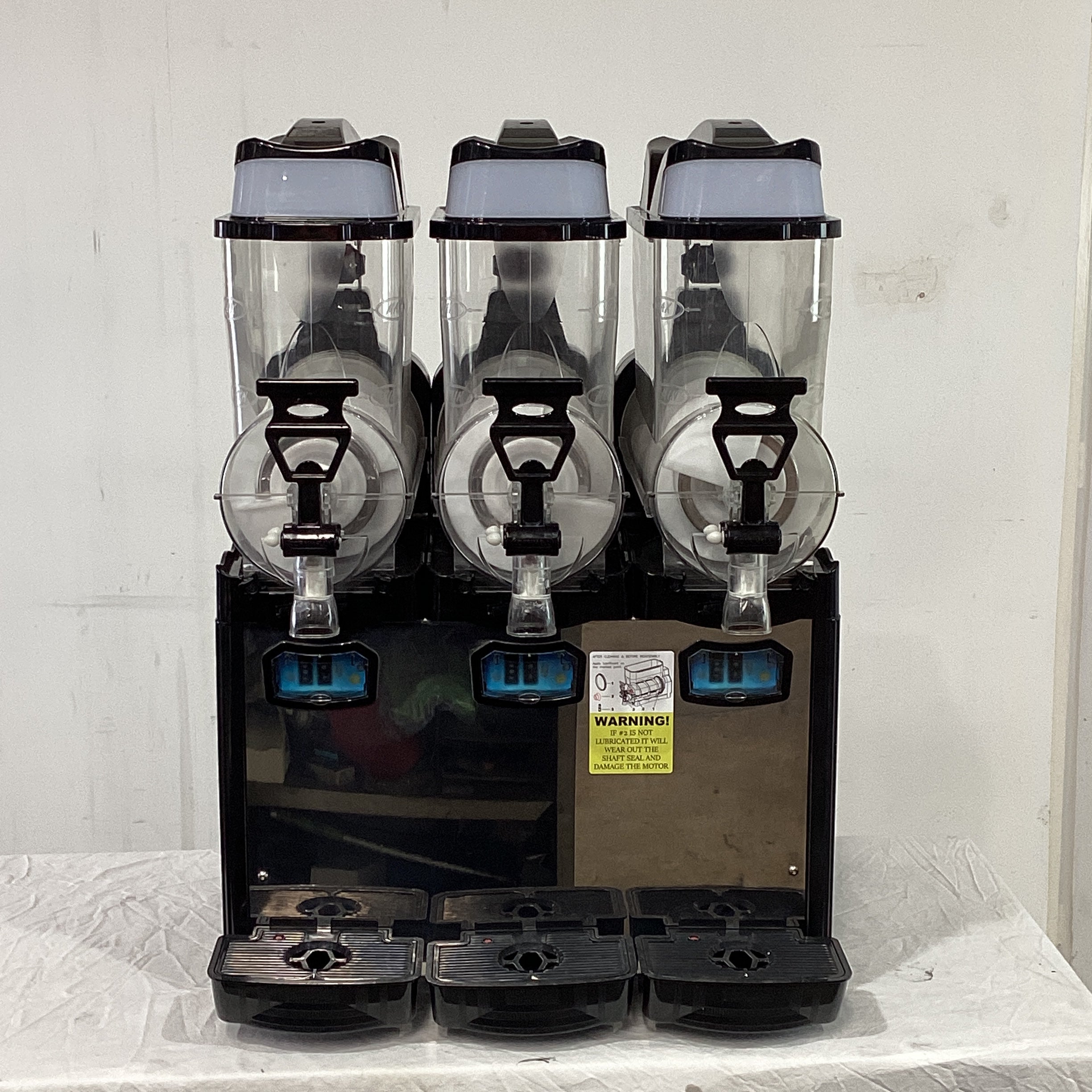 Cofrimell OASIS 3-10 3 Bowl Granita Machine