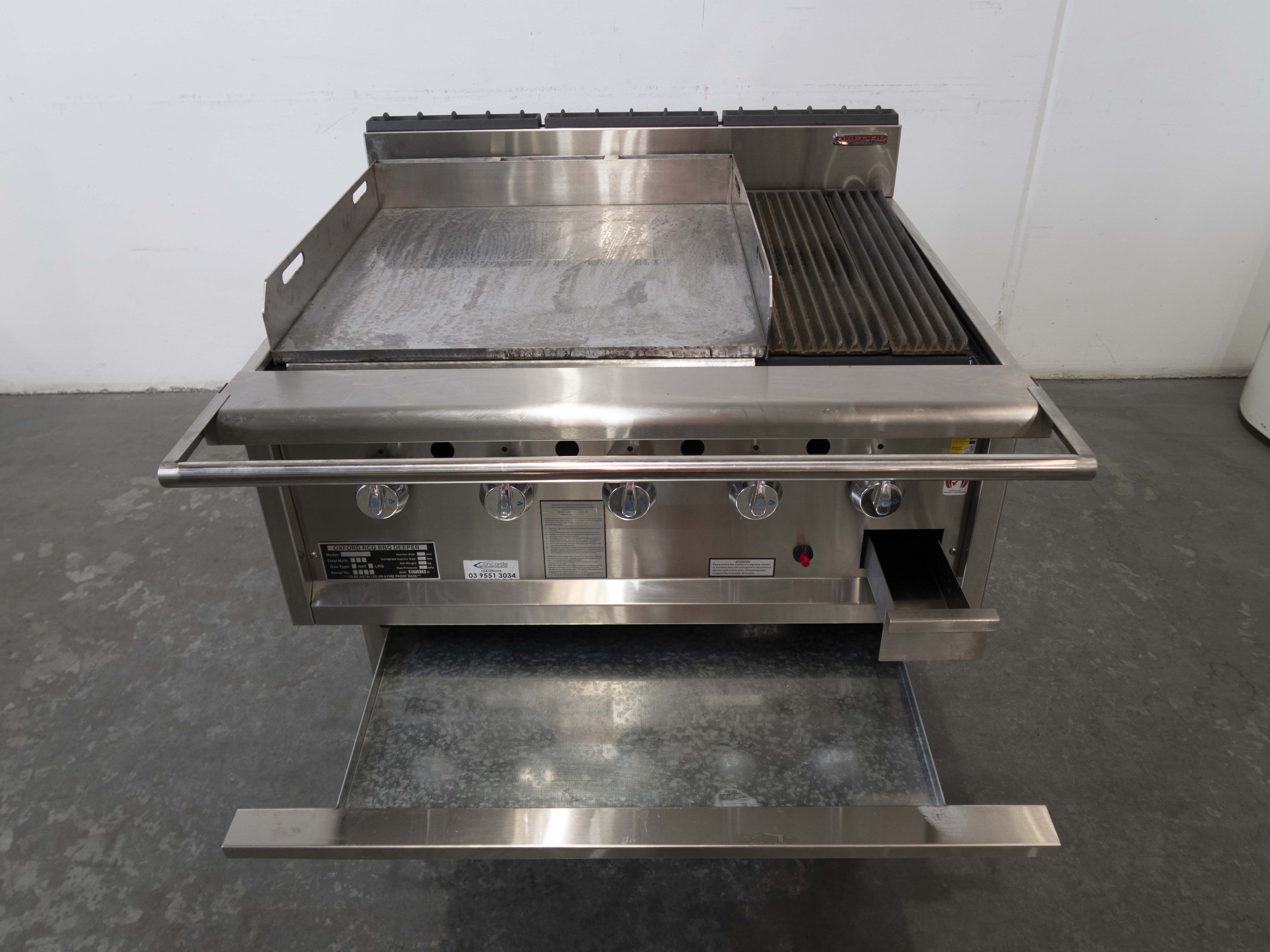 Oxford RCGD05-6H 5 Burner BBQ Chargrill with 600mm Hot Plate