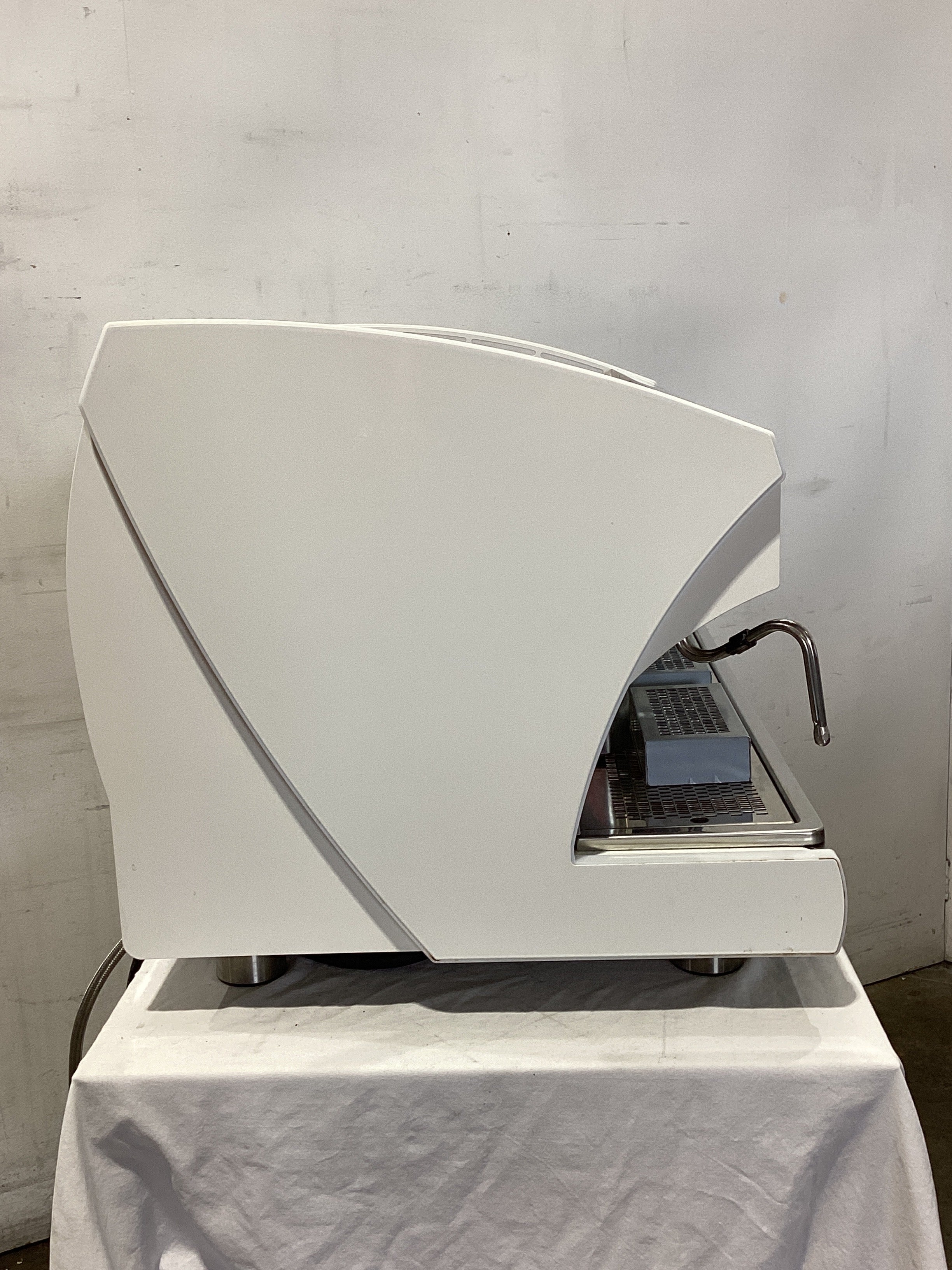 Wega EVD./3-PR 3 Group Coffee Machine