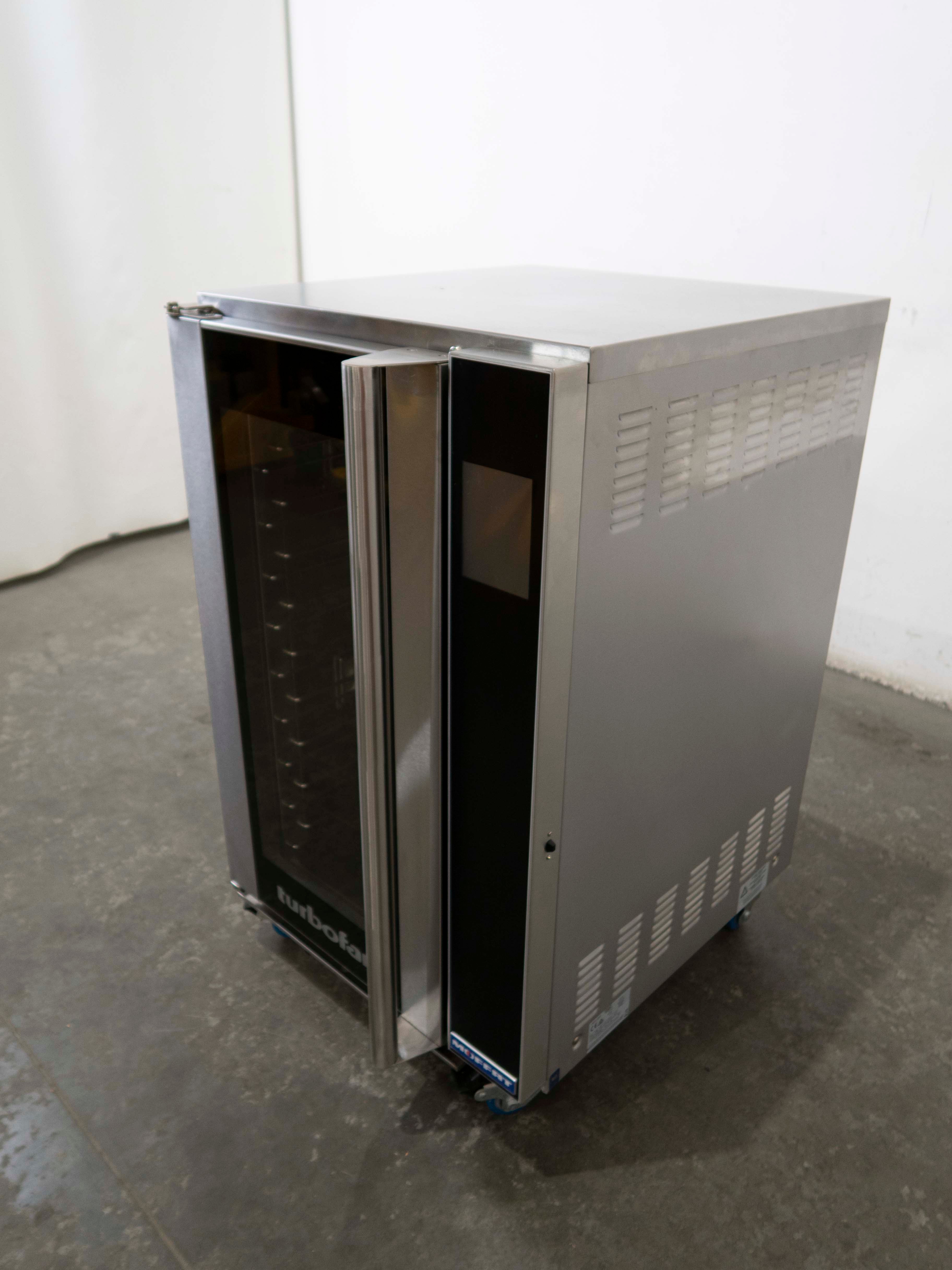 Turbofan EHT10-L Holding Cabinet