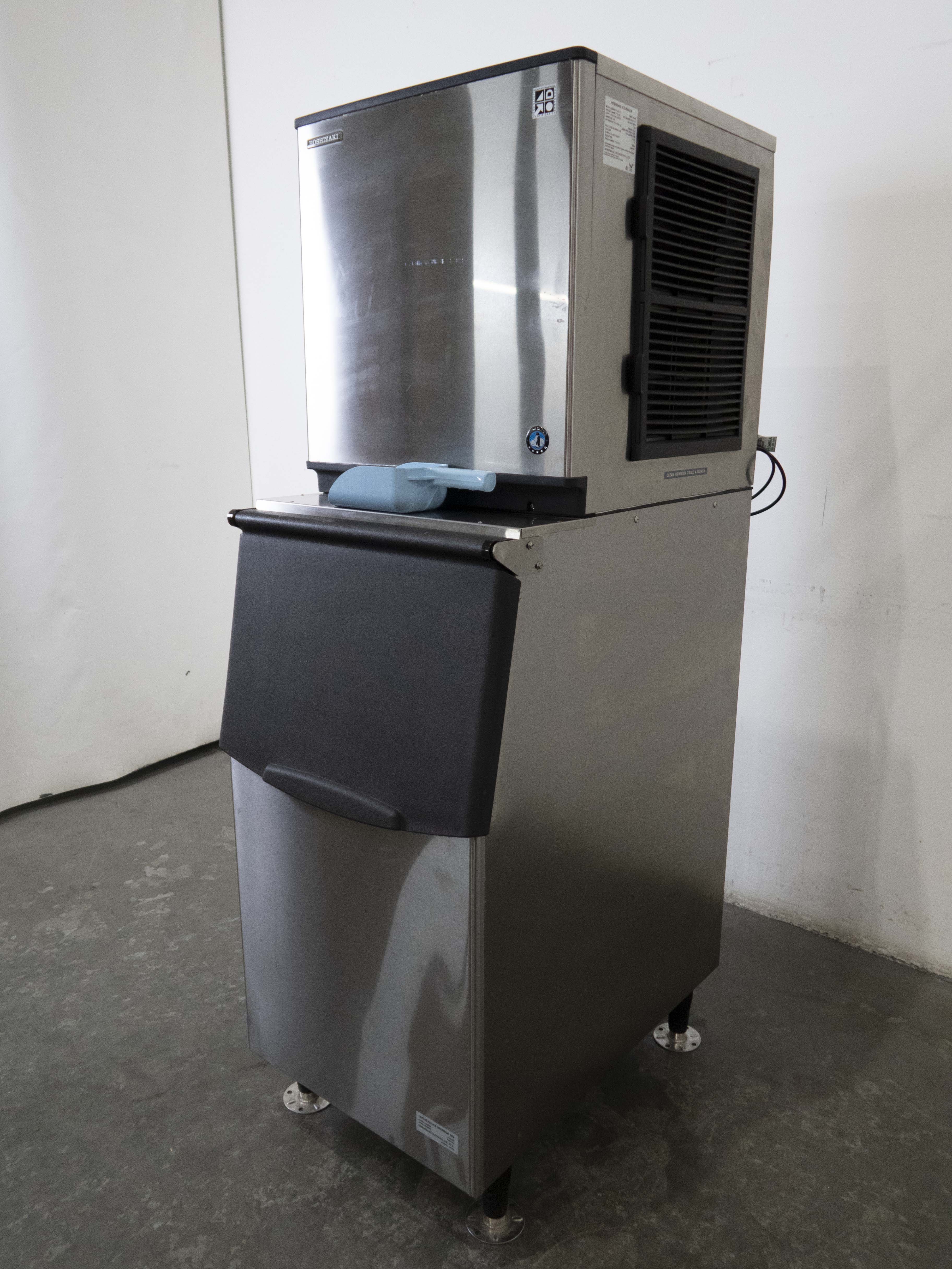 Hoshizaki KMD-201AB Ice Machine with Storage Bin