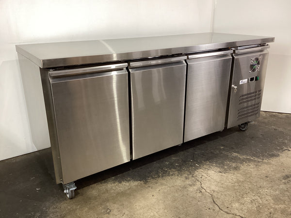 Federal XUB7F18S3V Underbench Freezer
