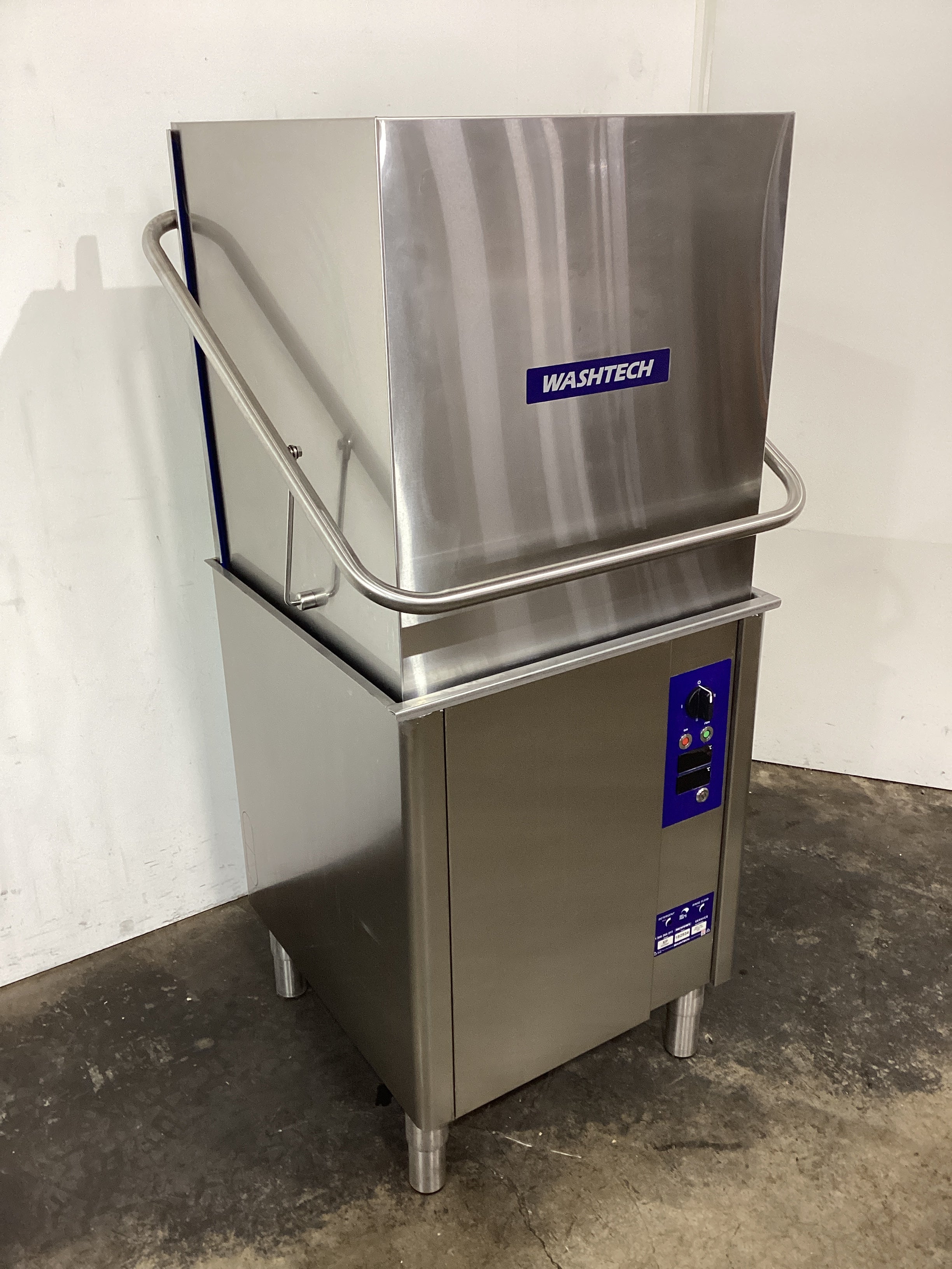 Washtech XP Passthrough Dishwasher