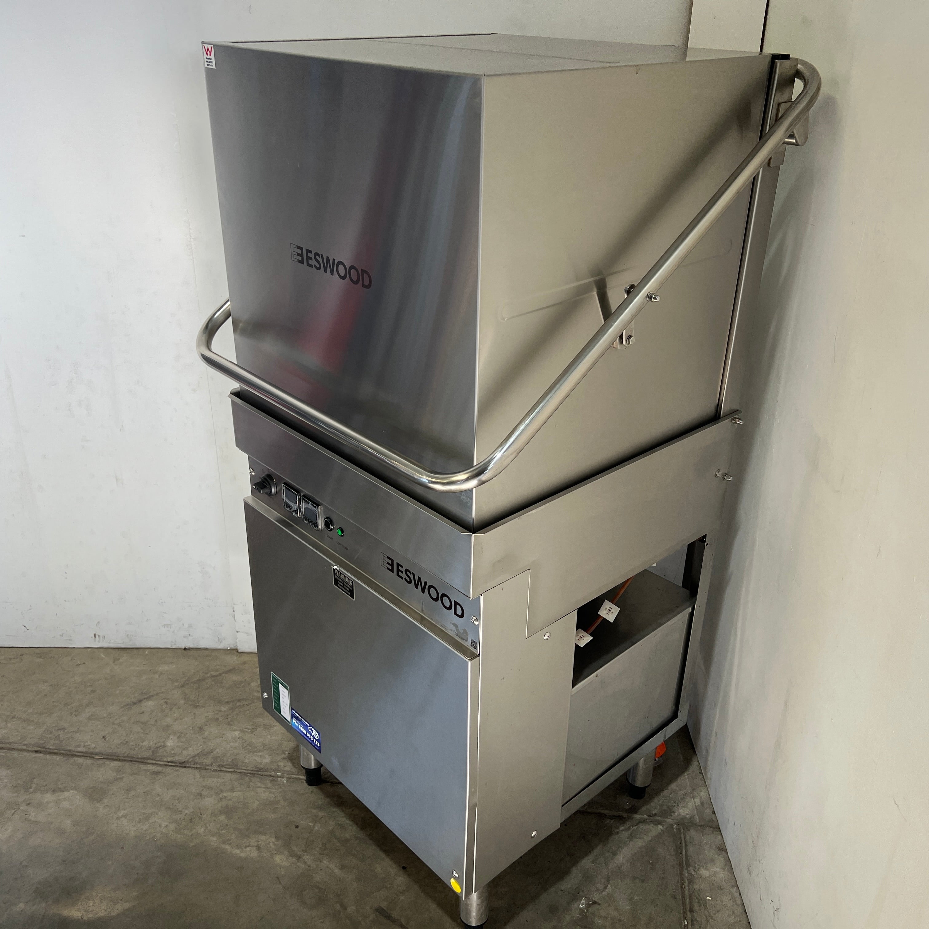 Eswood ES32 Pass Through Dishwasher