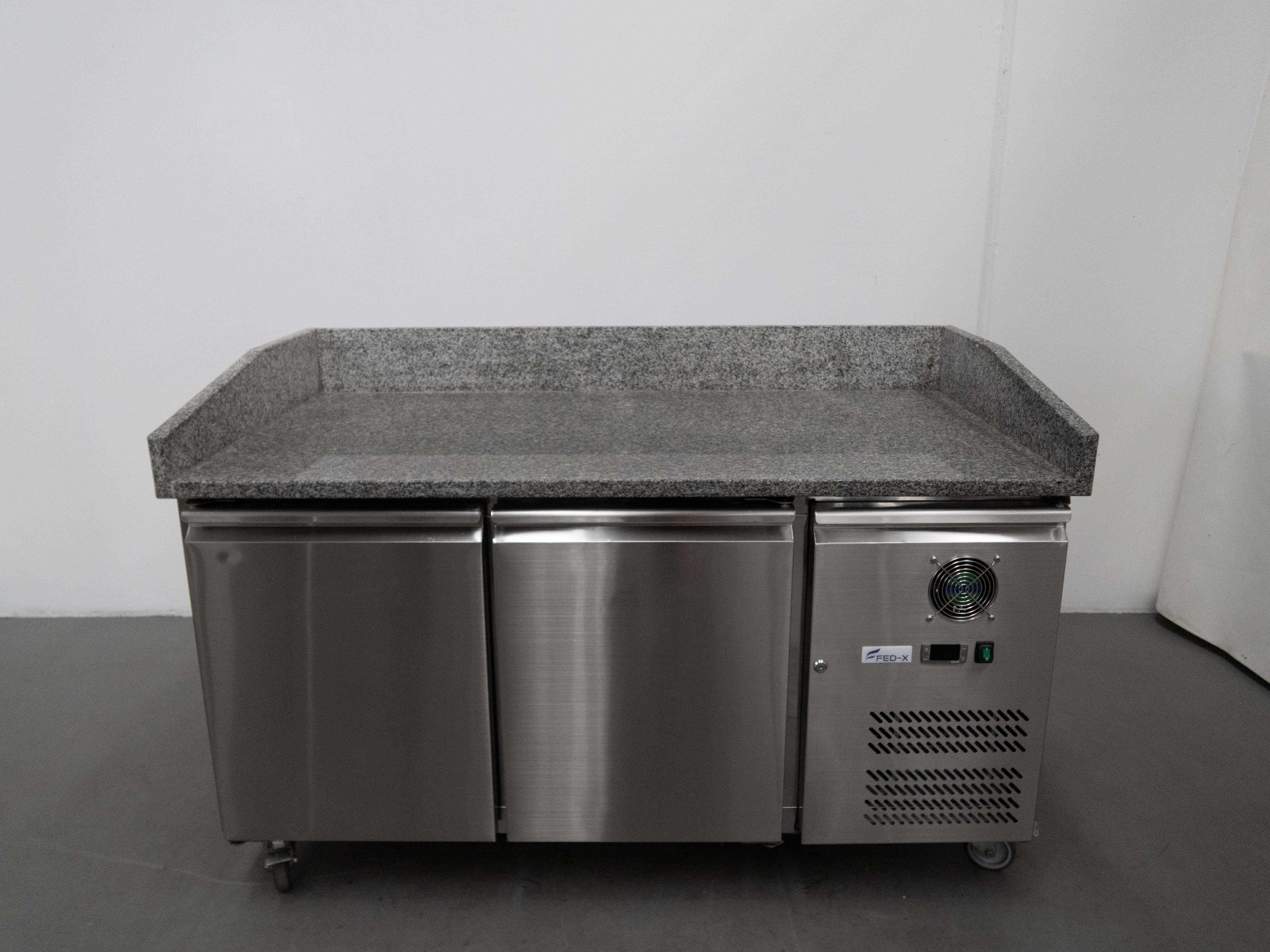 FED XPZ2600TN Saladette Fridge
