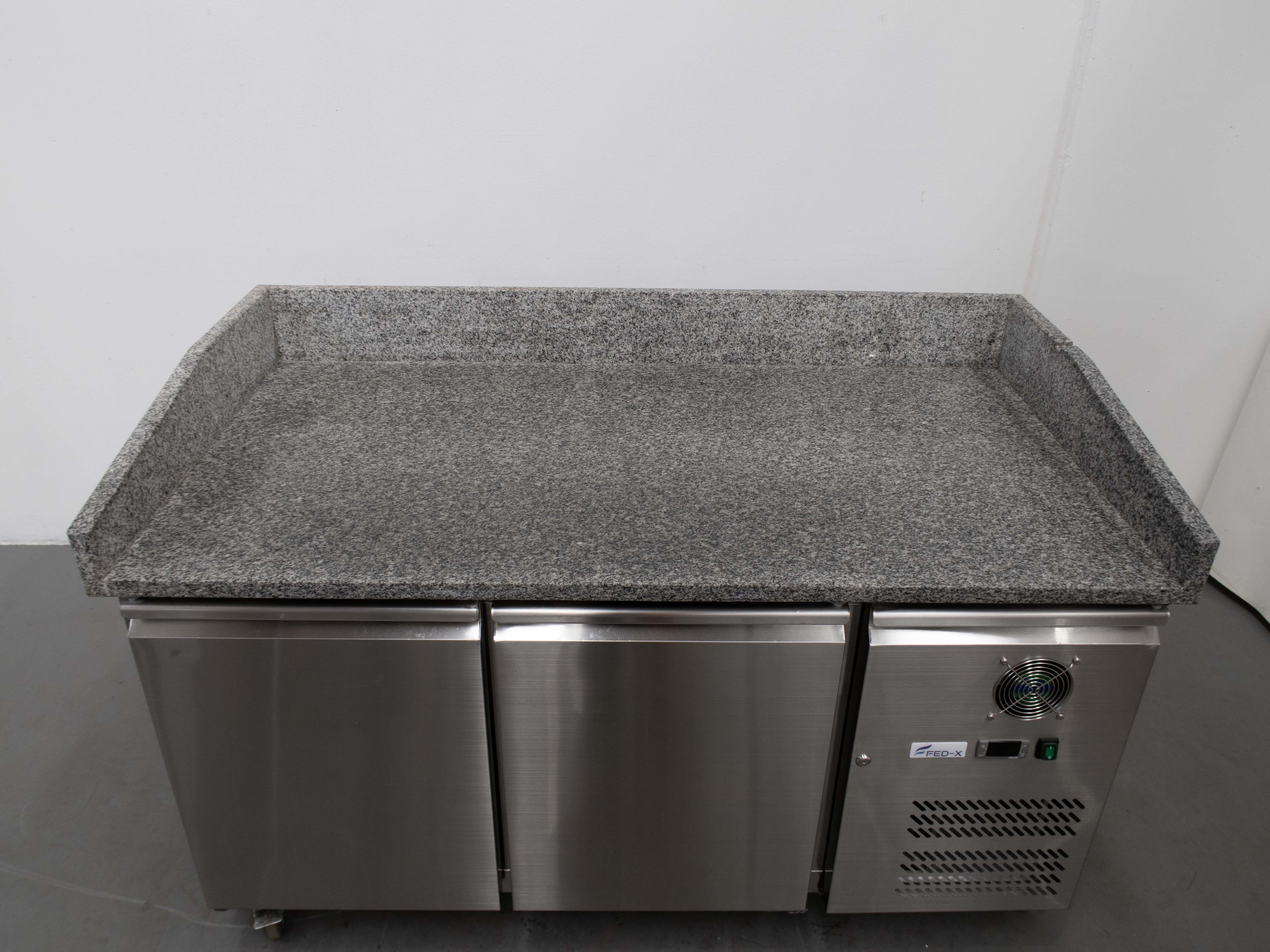 FED XPZ2600TN Saladette Fridge