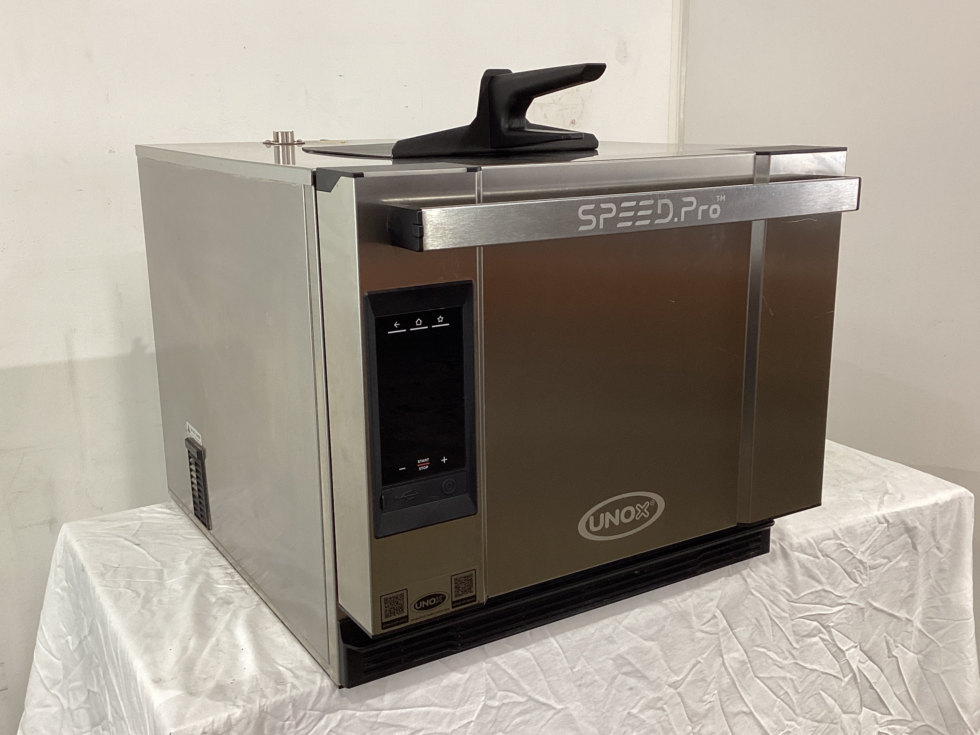 Unox XESR-03HS-MDDN Speed Oven