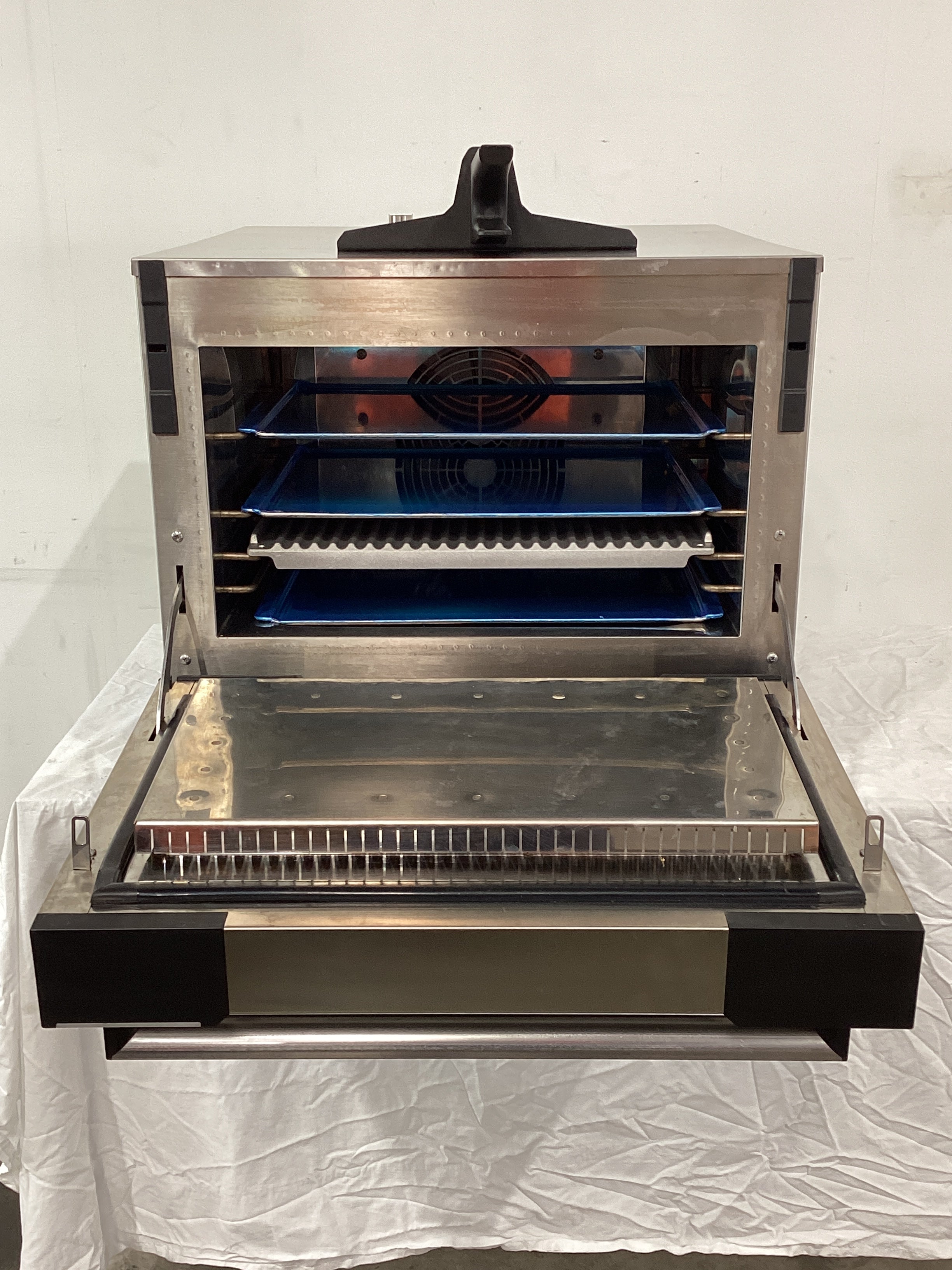 Unox XESR-03HS-MDDN Speed Oven