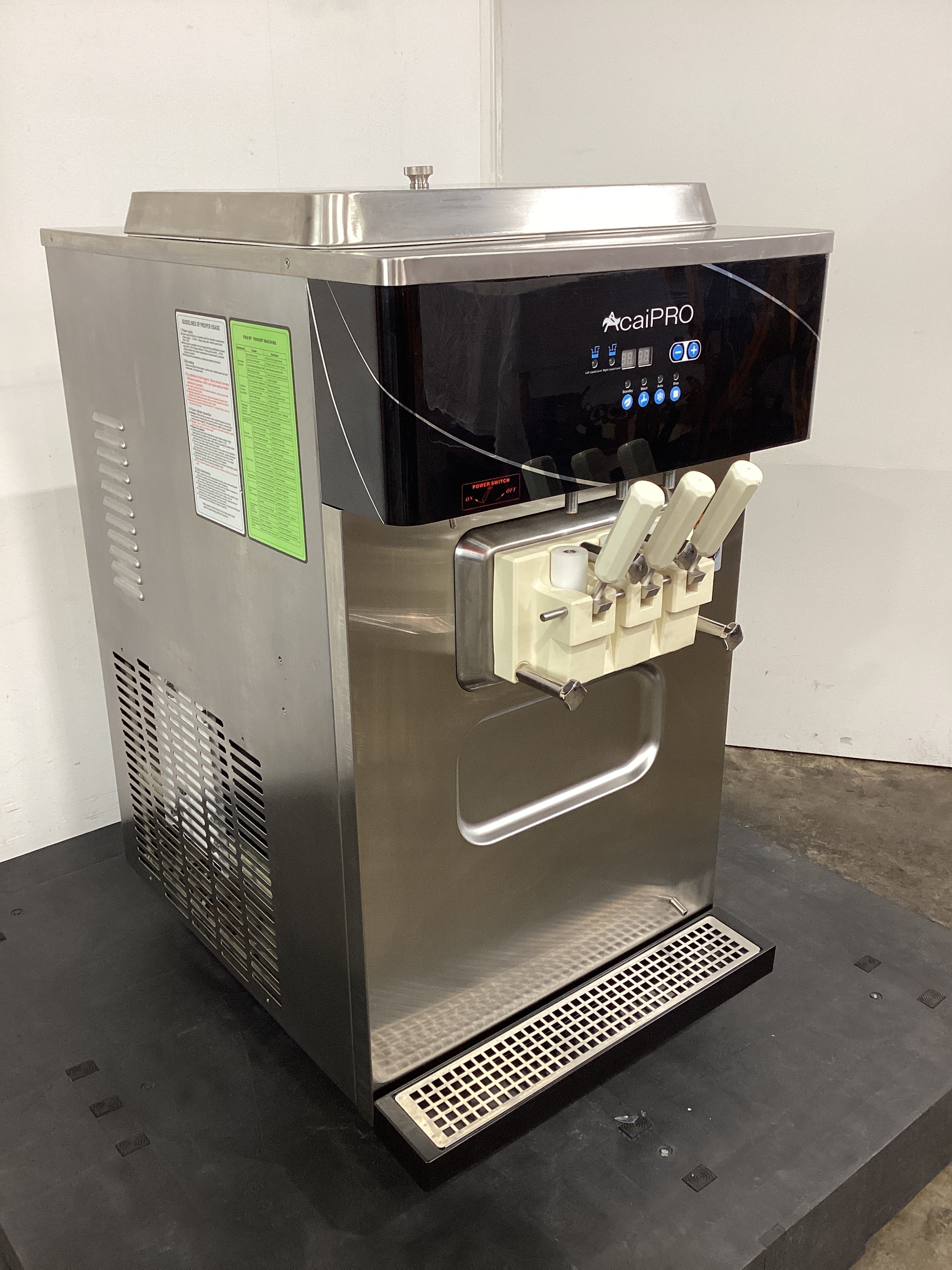 ACAiPRO B22 Acai Machine