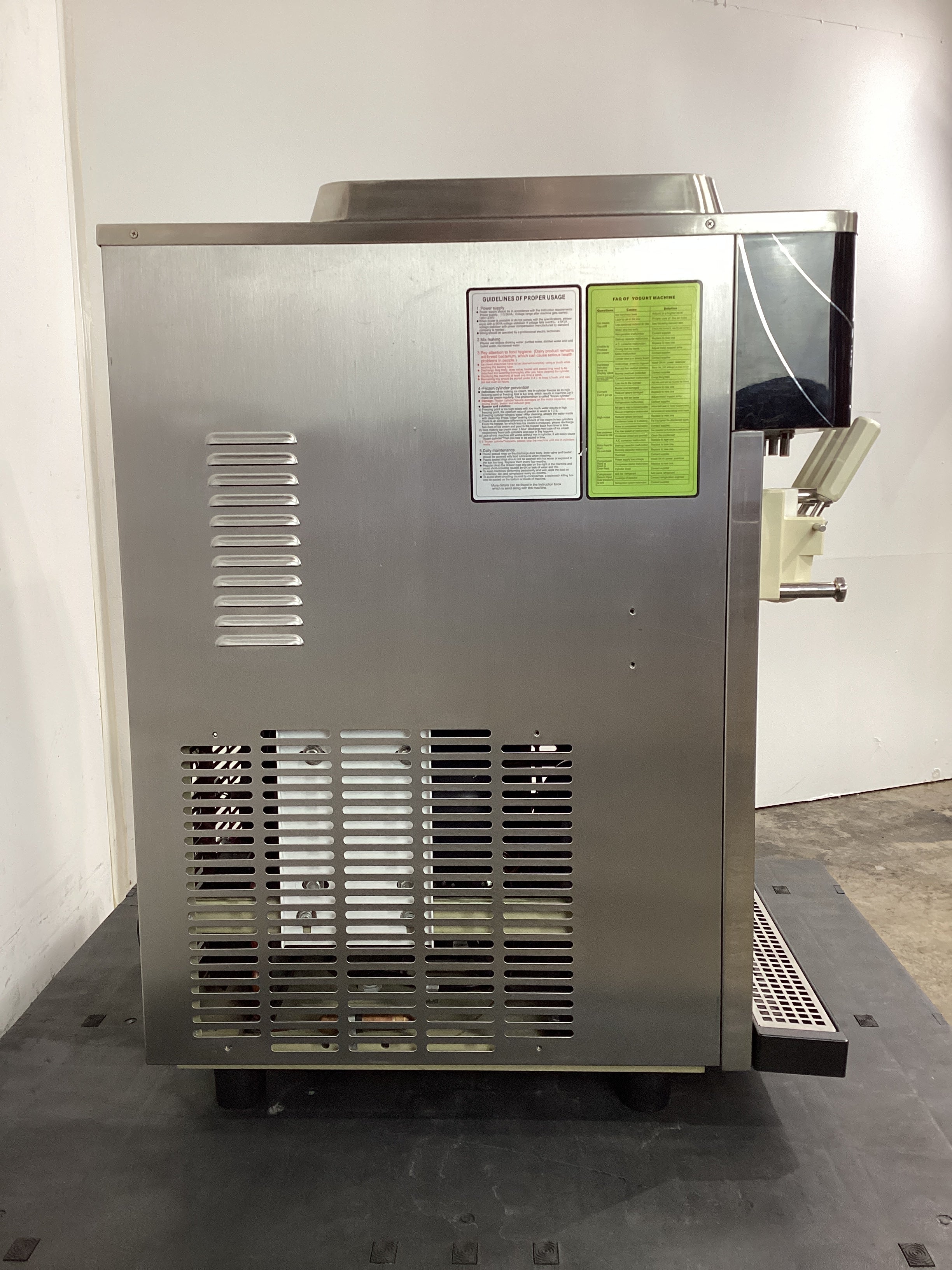 ACAiPRO B22 Acai Machine