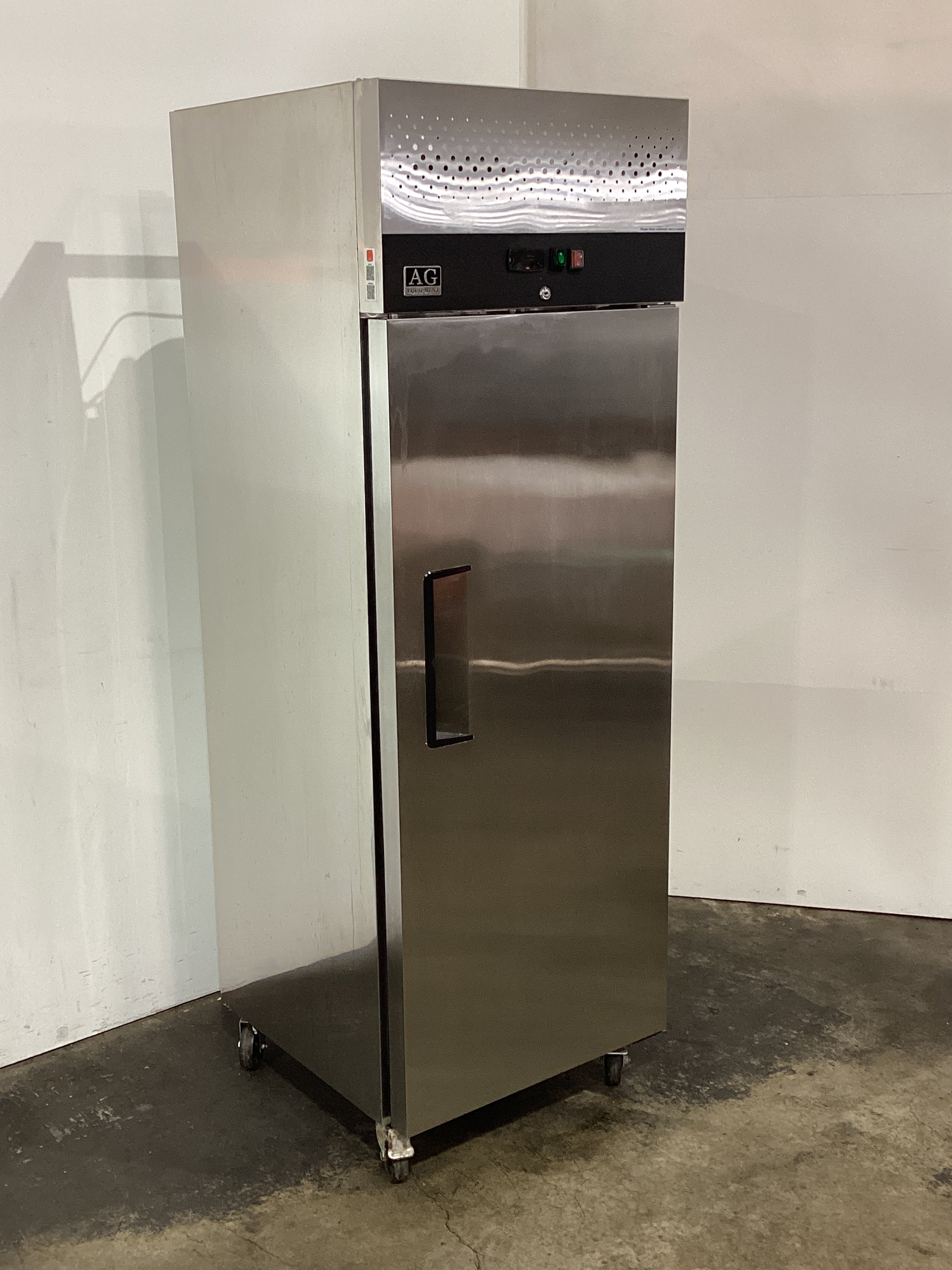 AG Equipment GNX400BT Upright Freezer
