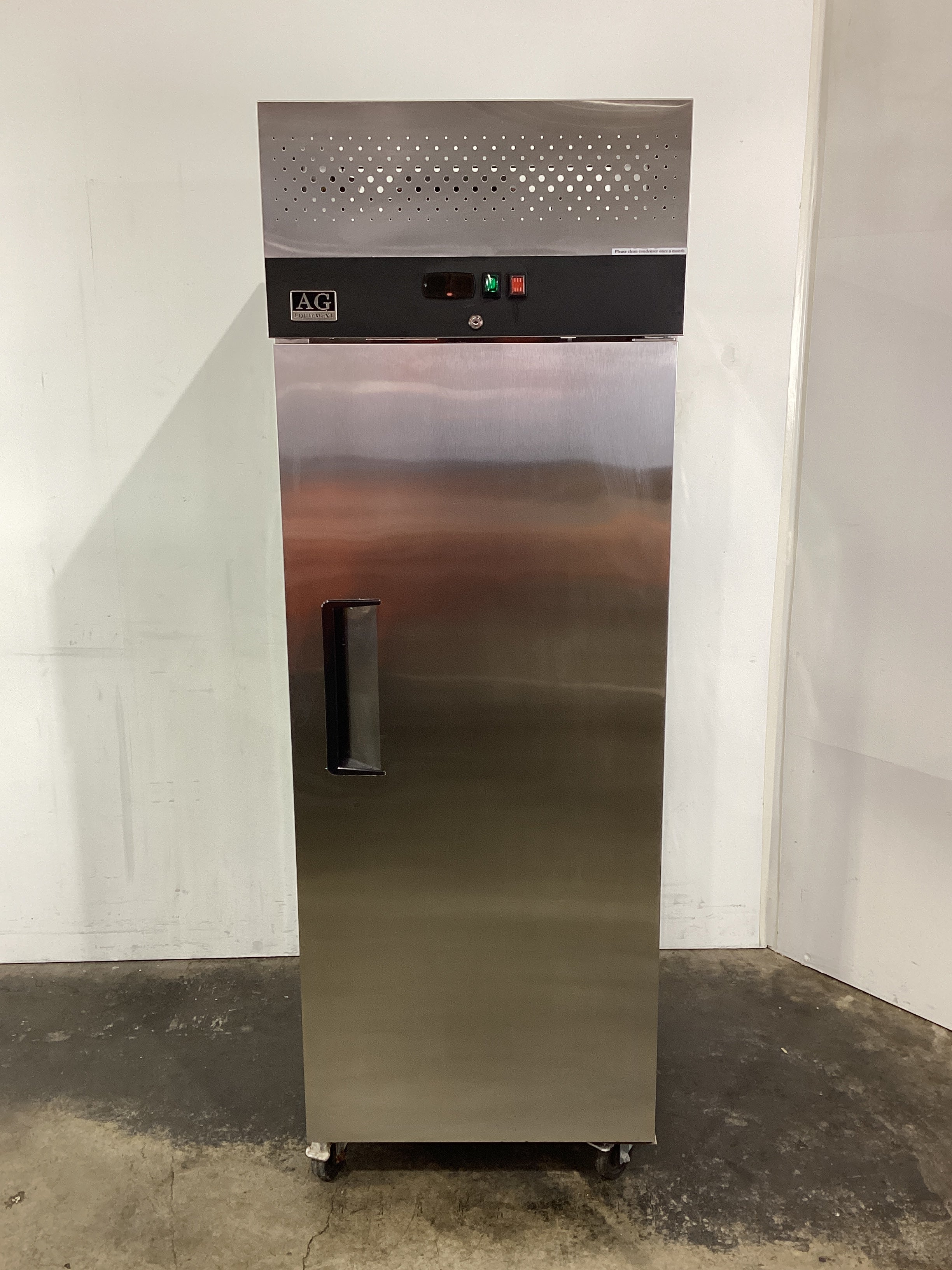 AG Equipment GNX400BT Upright Freezer