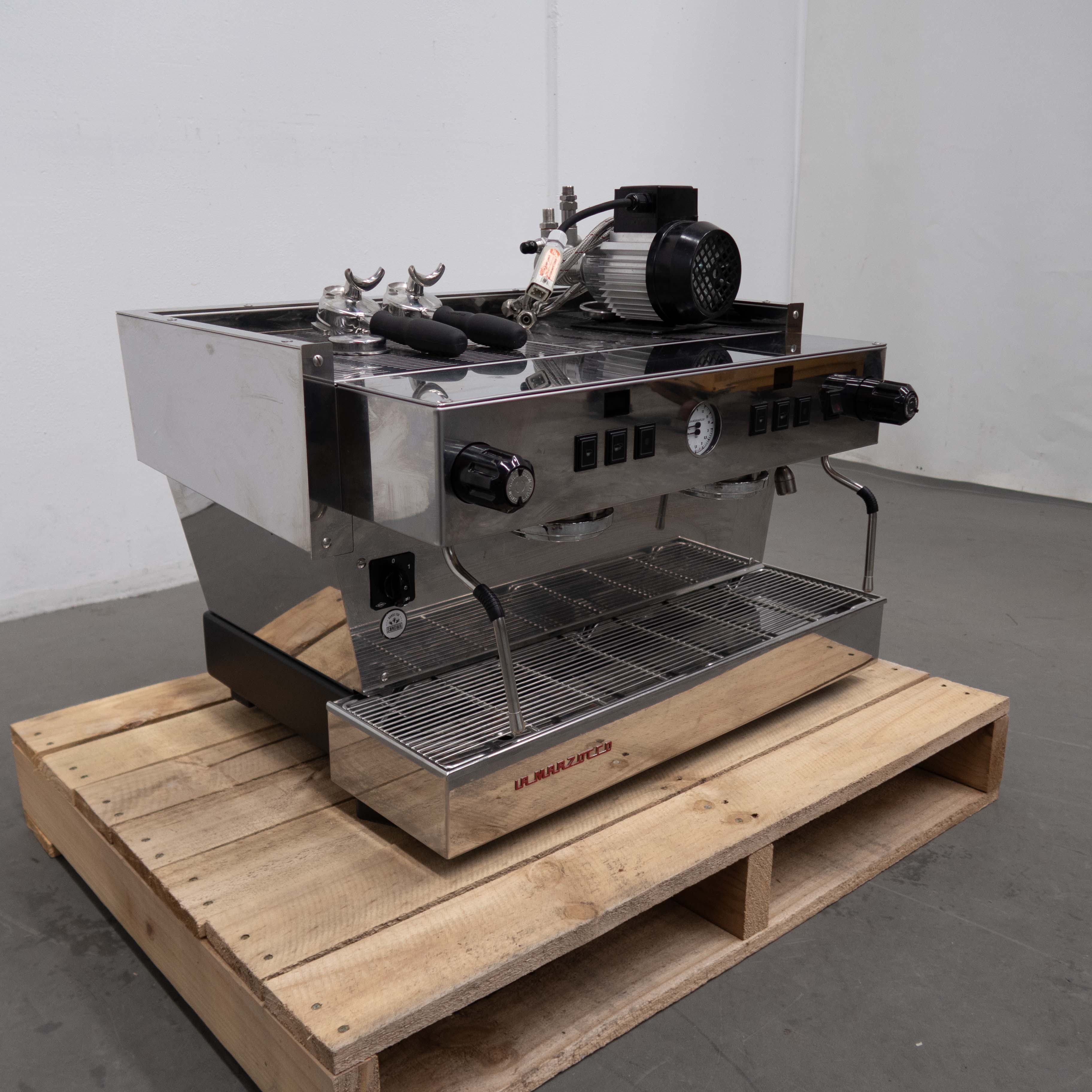 La Marzocco Linea Classic S 2 Group Coffee Machine