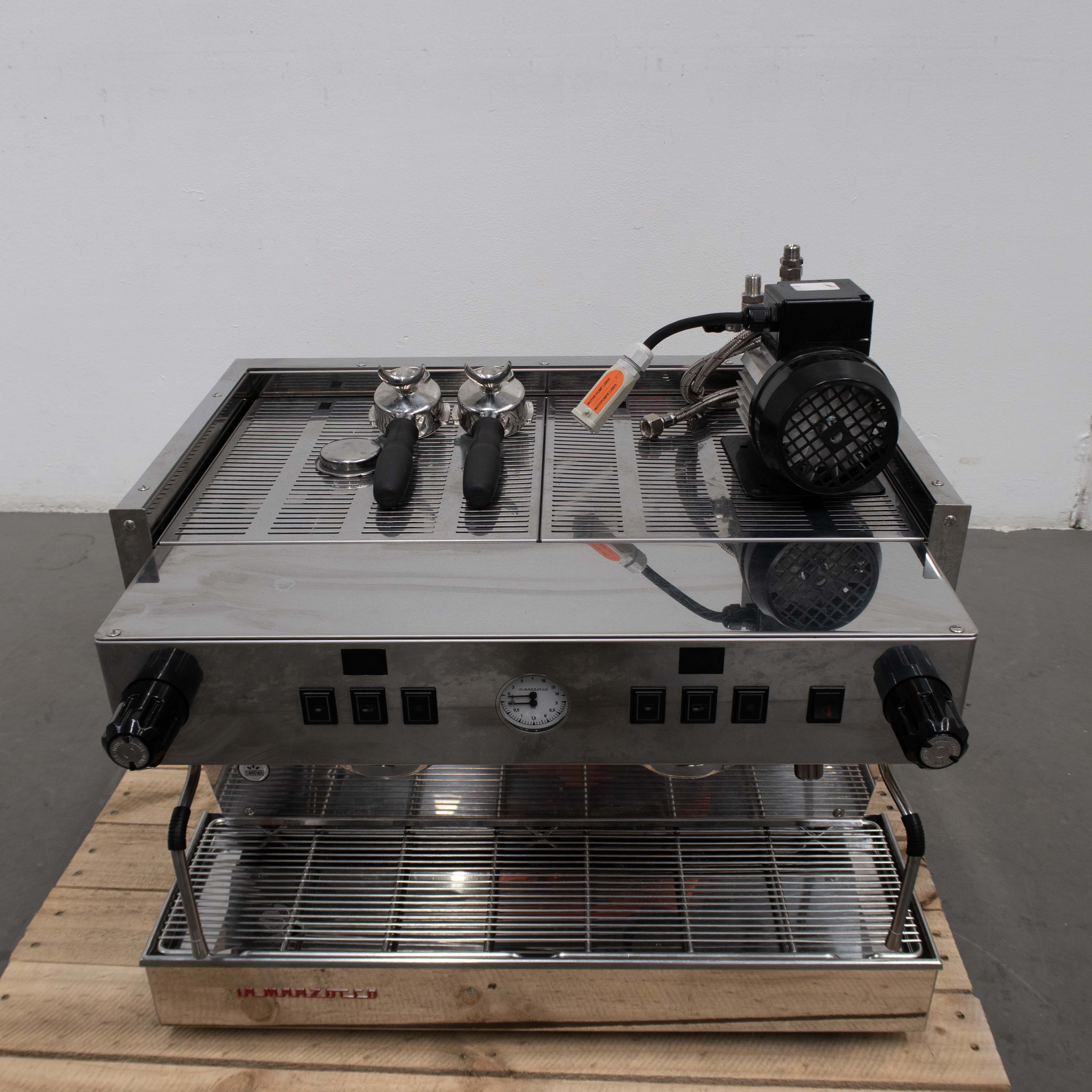 La Marzocco Linea Classic S 2 Group Coffee Machine