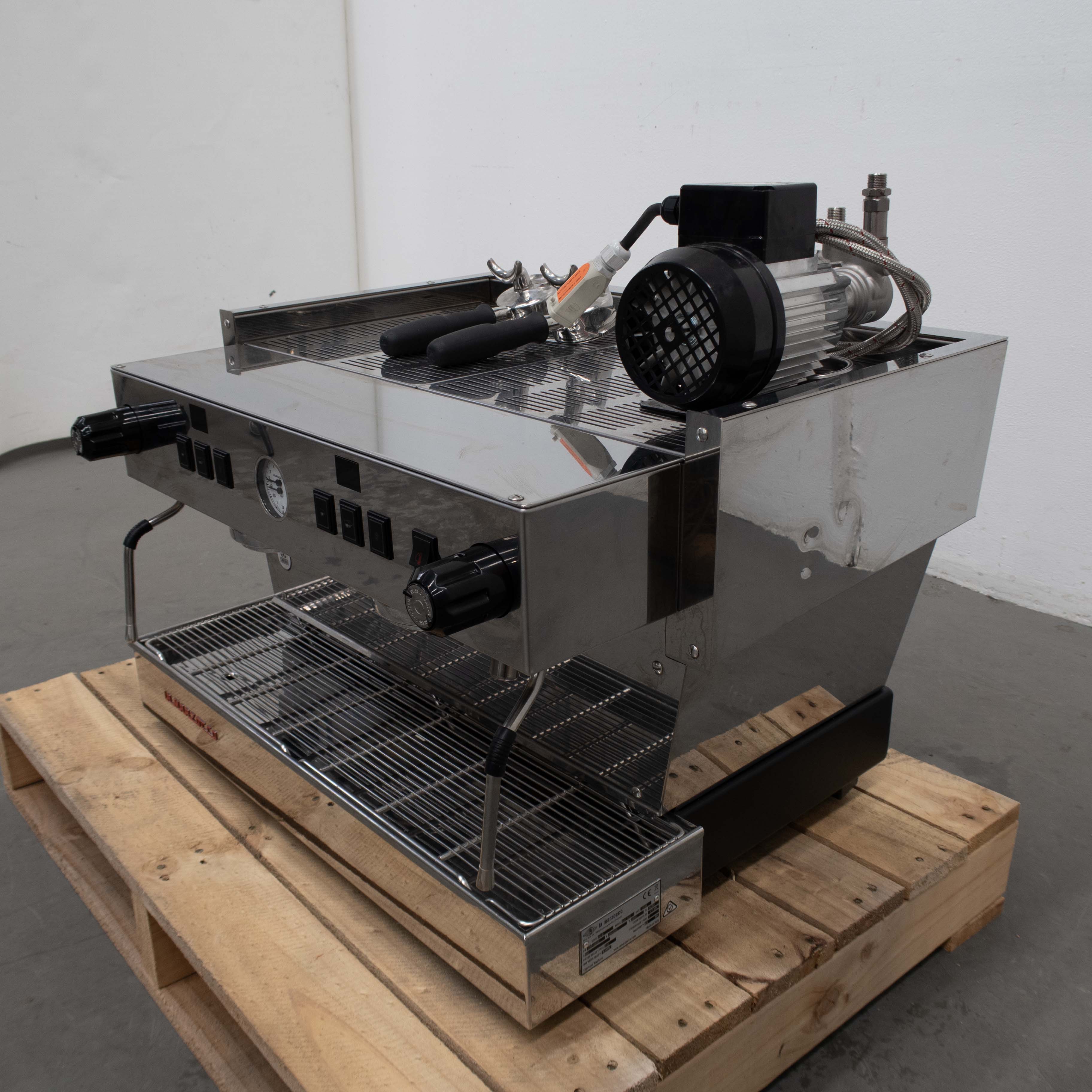 La Marzocco Linea Classic S 2 Group Coffee Machine