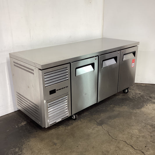SKOPE RF7.UBR.3.SD Undercounter Chiller