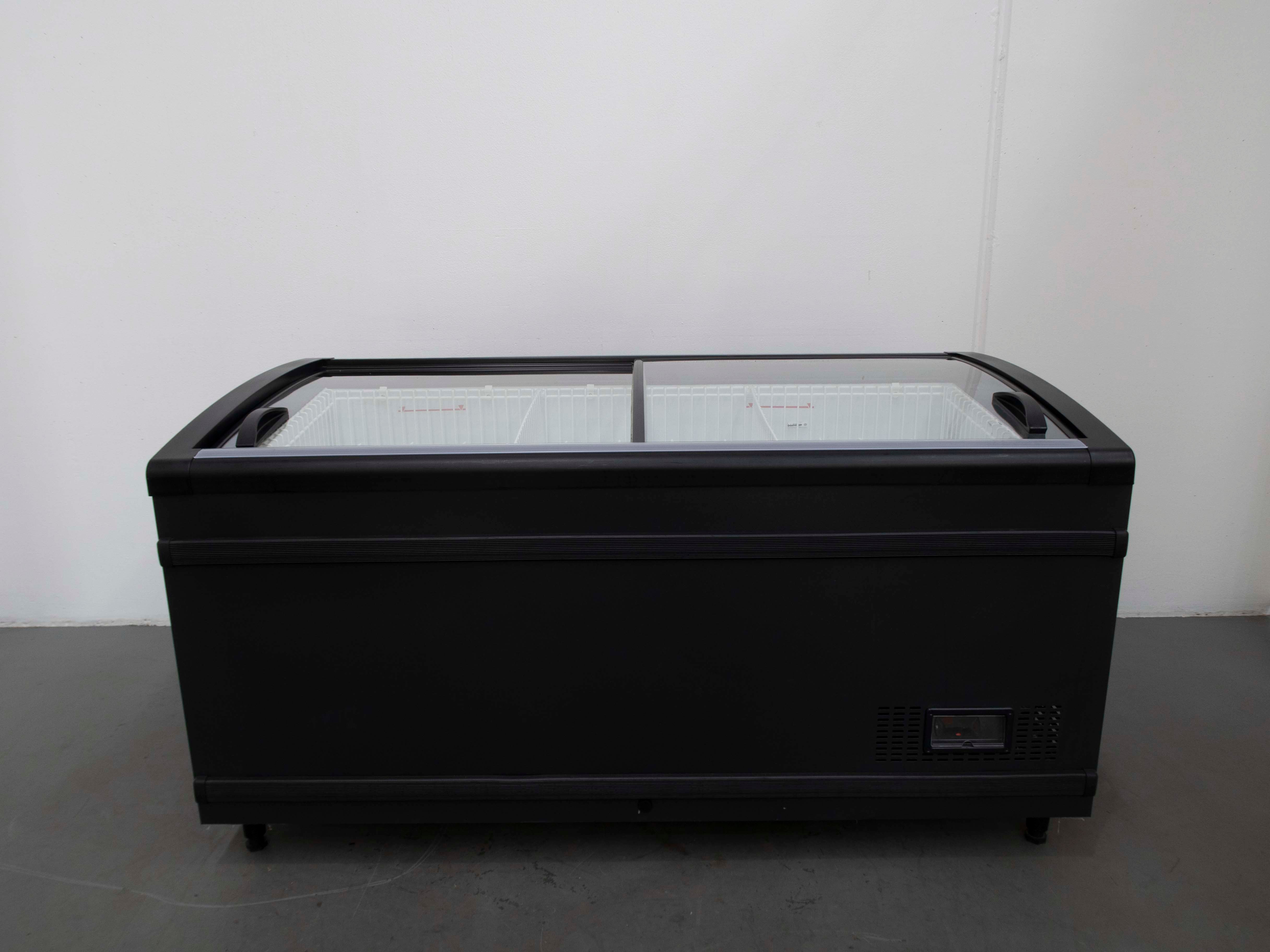 Hussmann ARCH170-DT Modular Dual Temperature Island Cabinet
