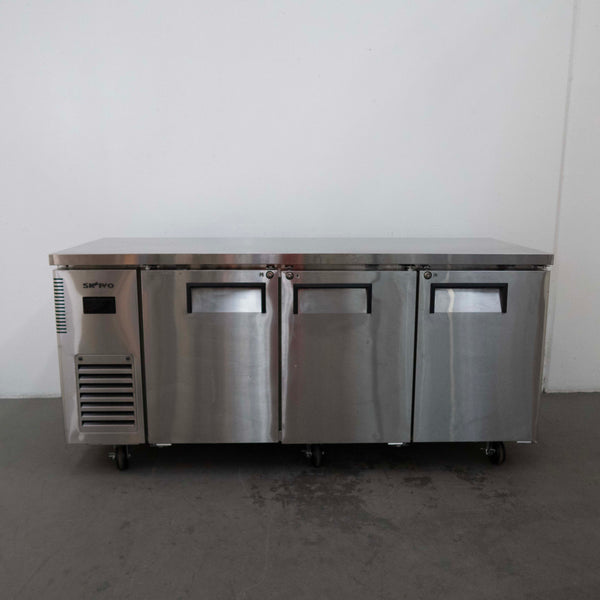 Skipio SUR18-3 Undercounter Fridge