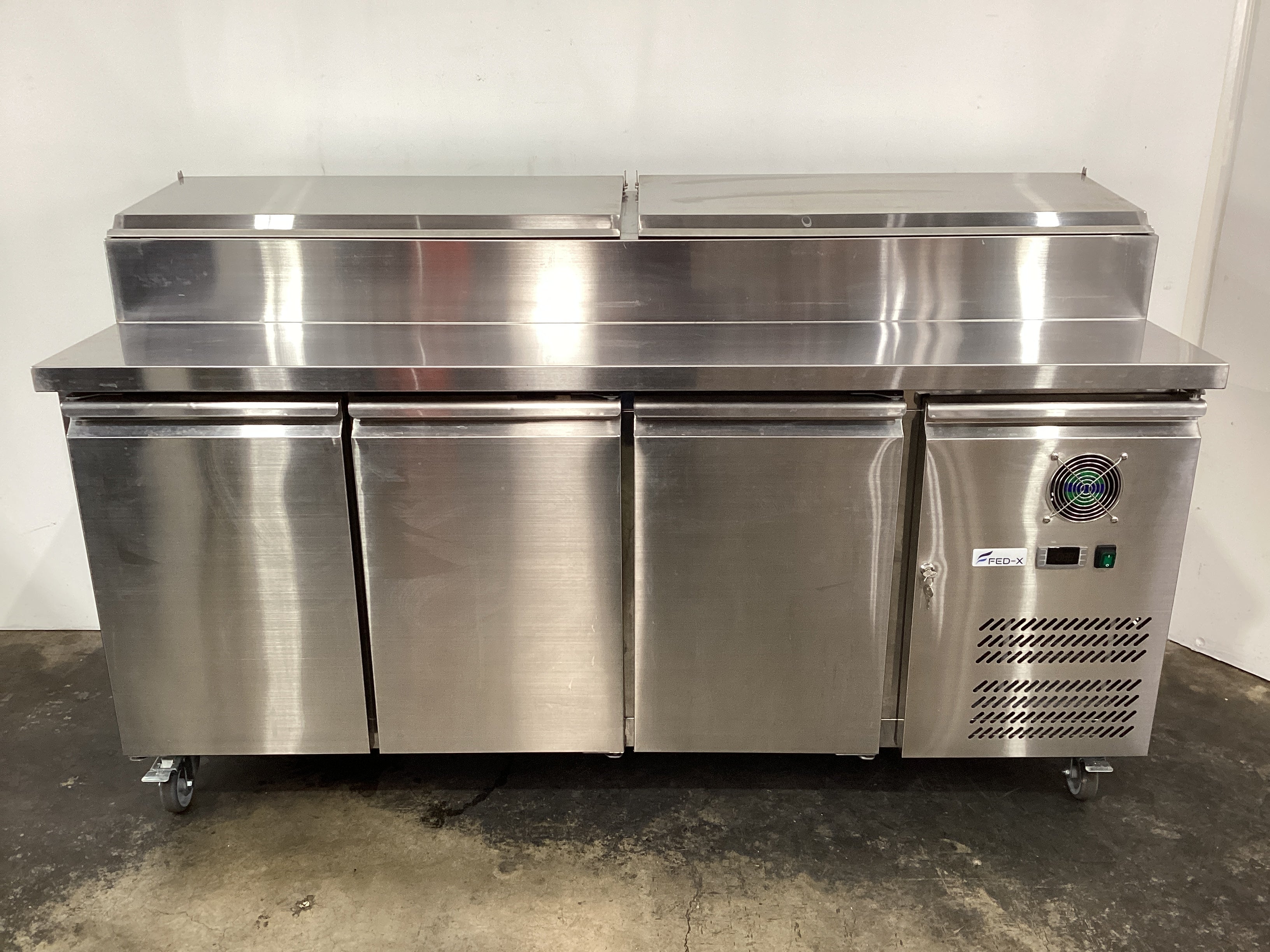 FED-X XSS7C18S3V Sandwich Prep Fridge