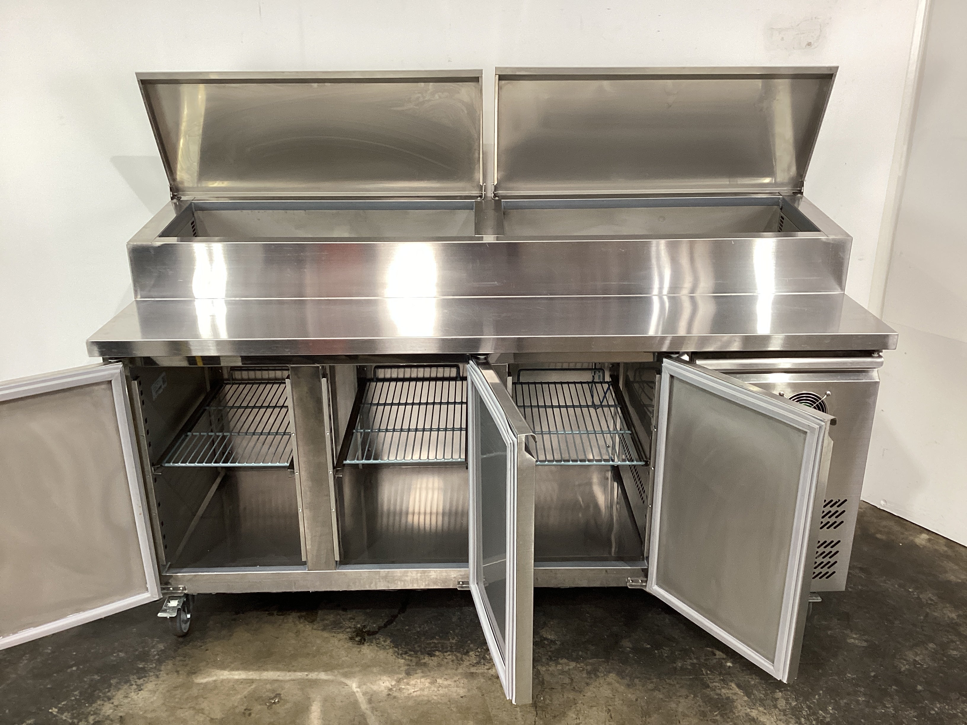 FED-X XSS7C18S3V Sandwich Prep Fridge