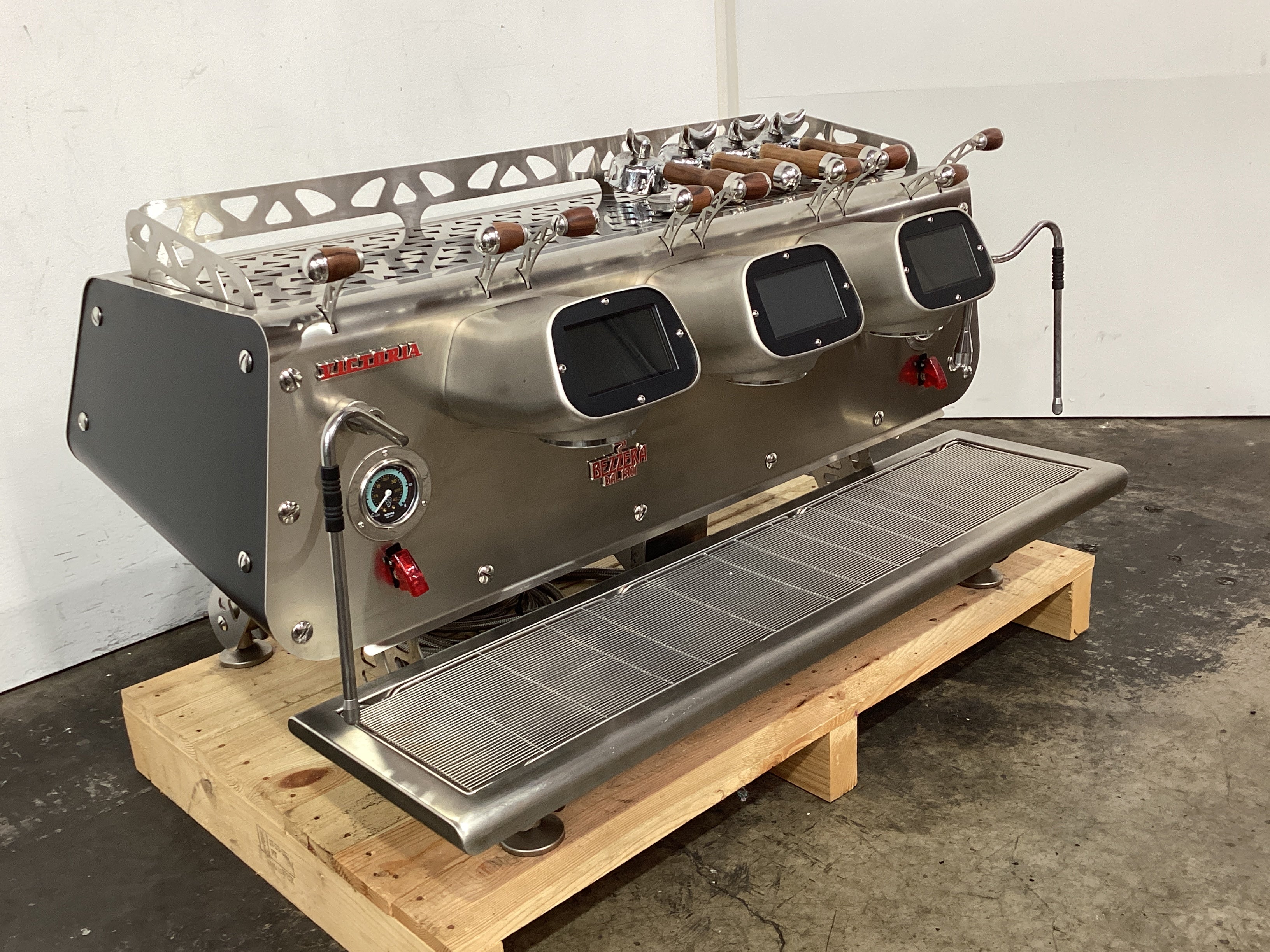 Bezzera Victoria De Brewing Profile 3 Group Coffee Machine