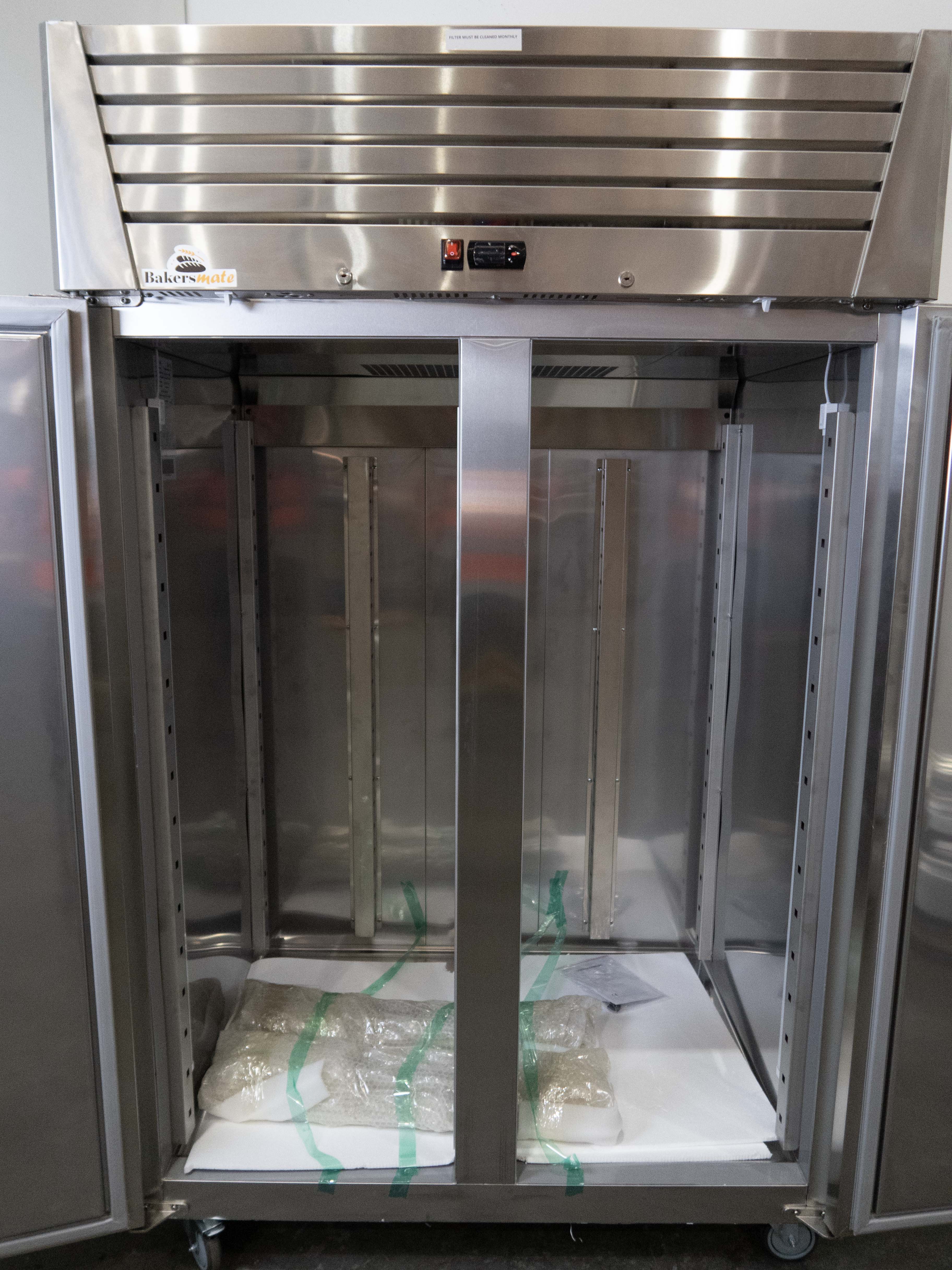 Nova Chill BMC2 Upright Fridge
