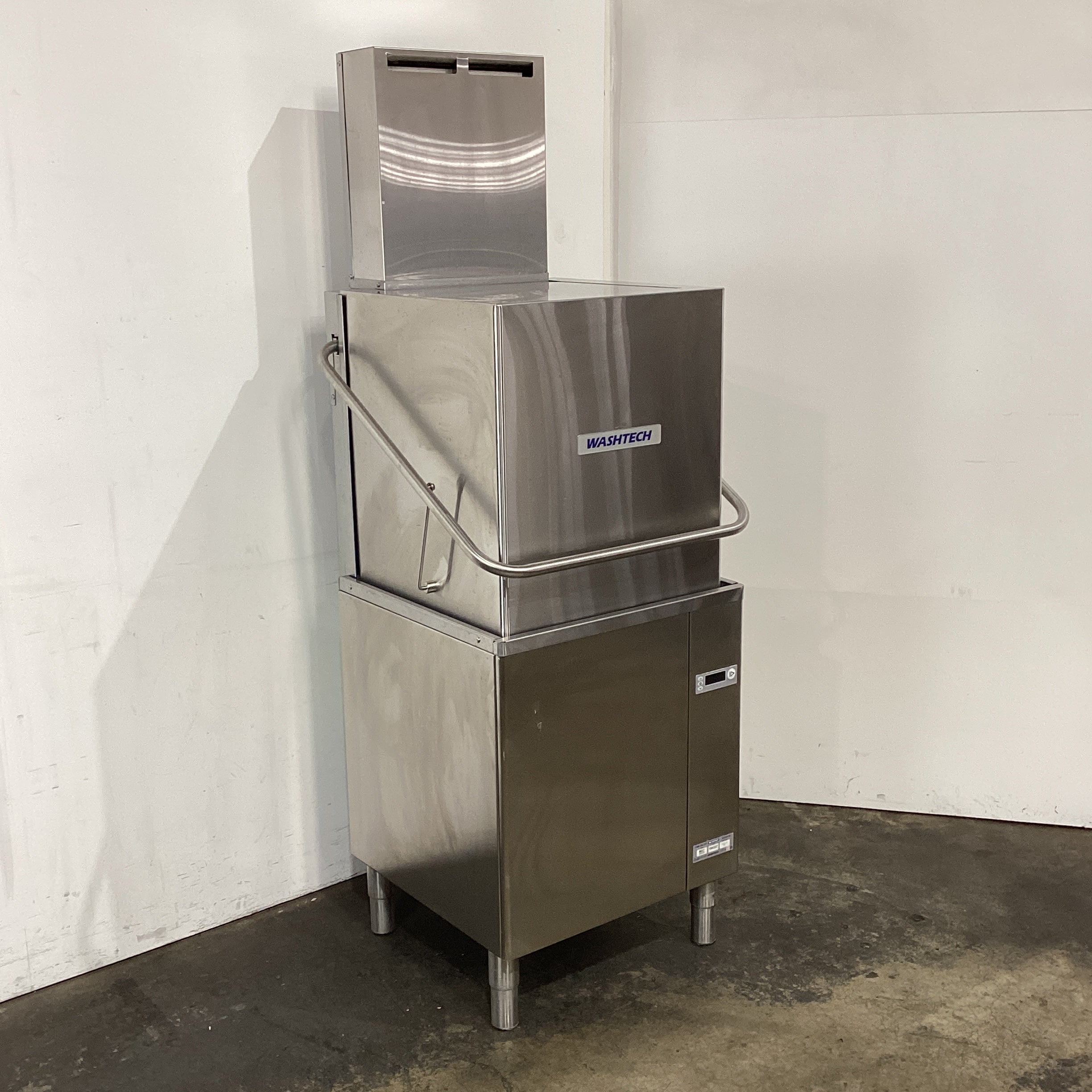 Washtech M2C Passthrough Dishwasher