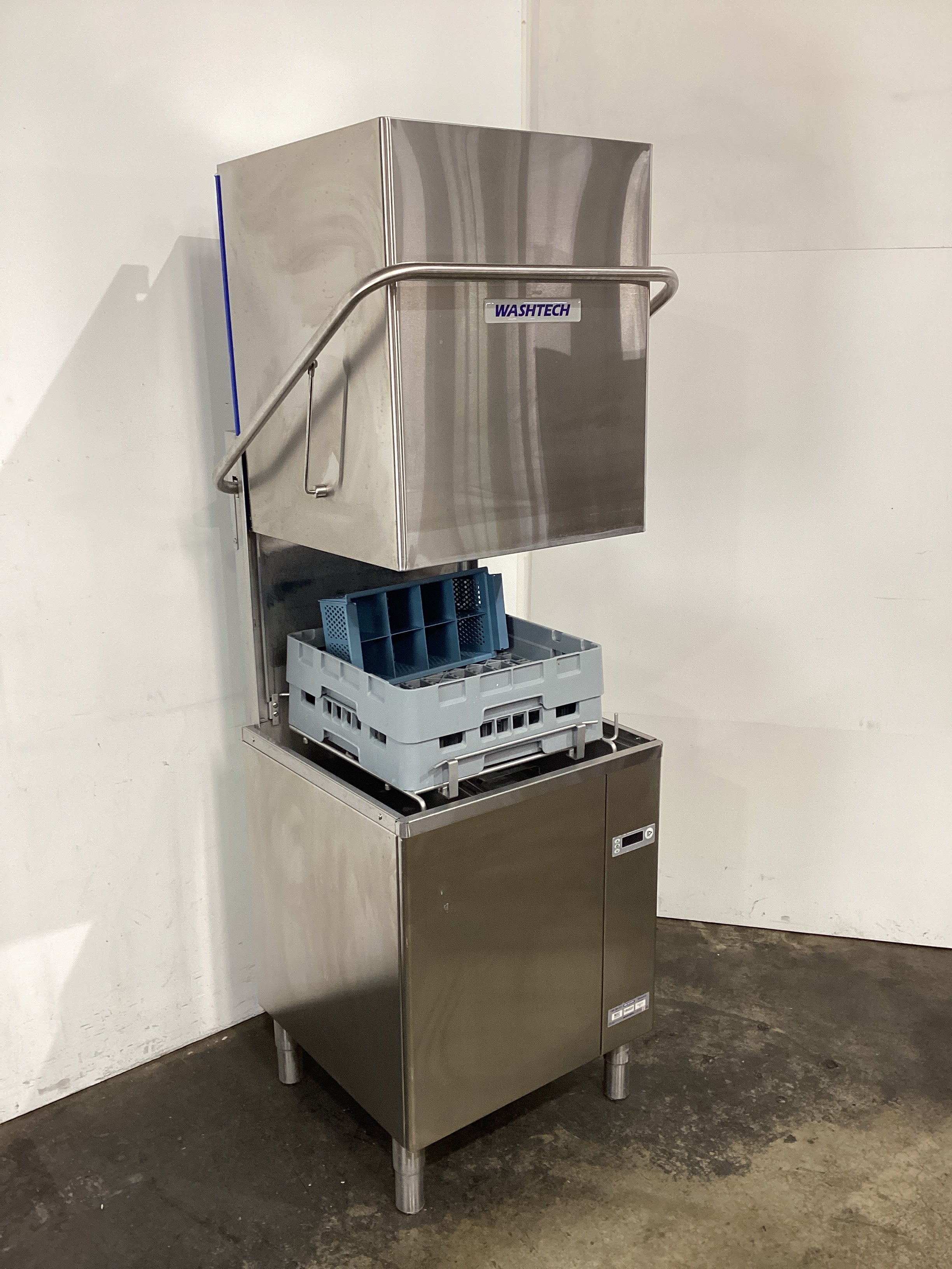 Washtech M2C Passthrough Dishwasher