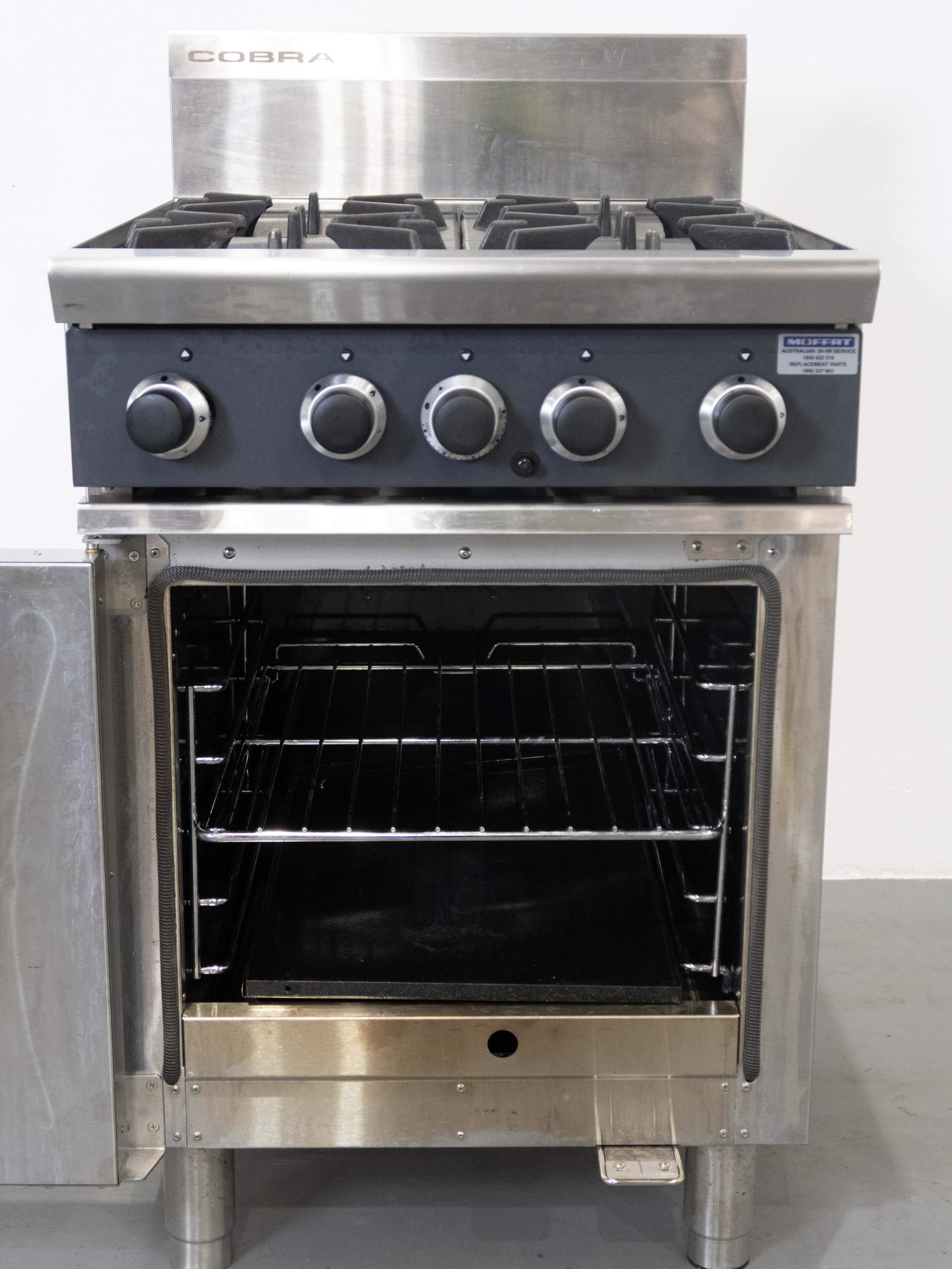 Cobra CR6DF 4 Burner Range Oven