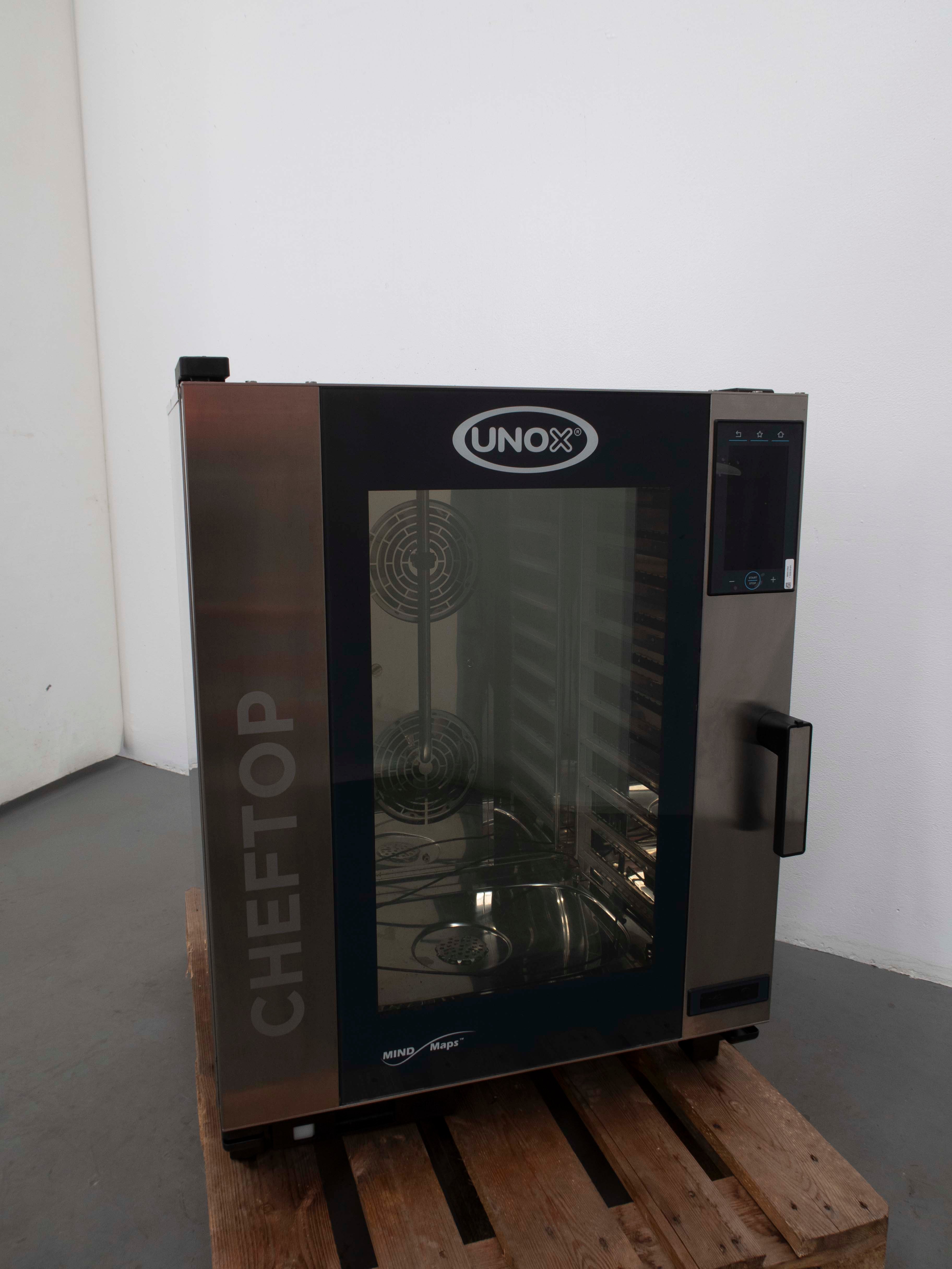 Unox XEVC-1011-GPRM Combi Oven + Stand
