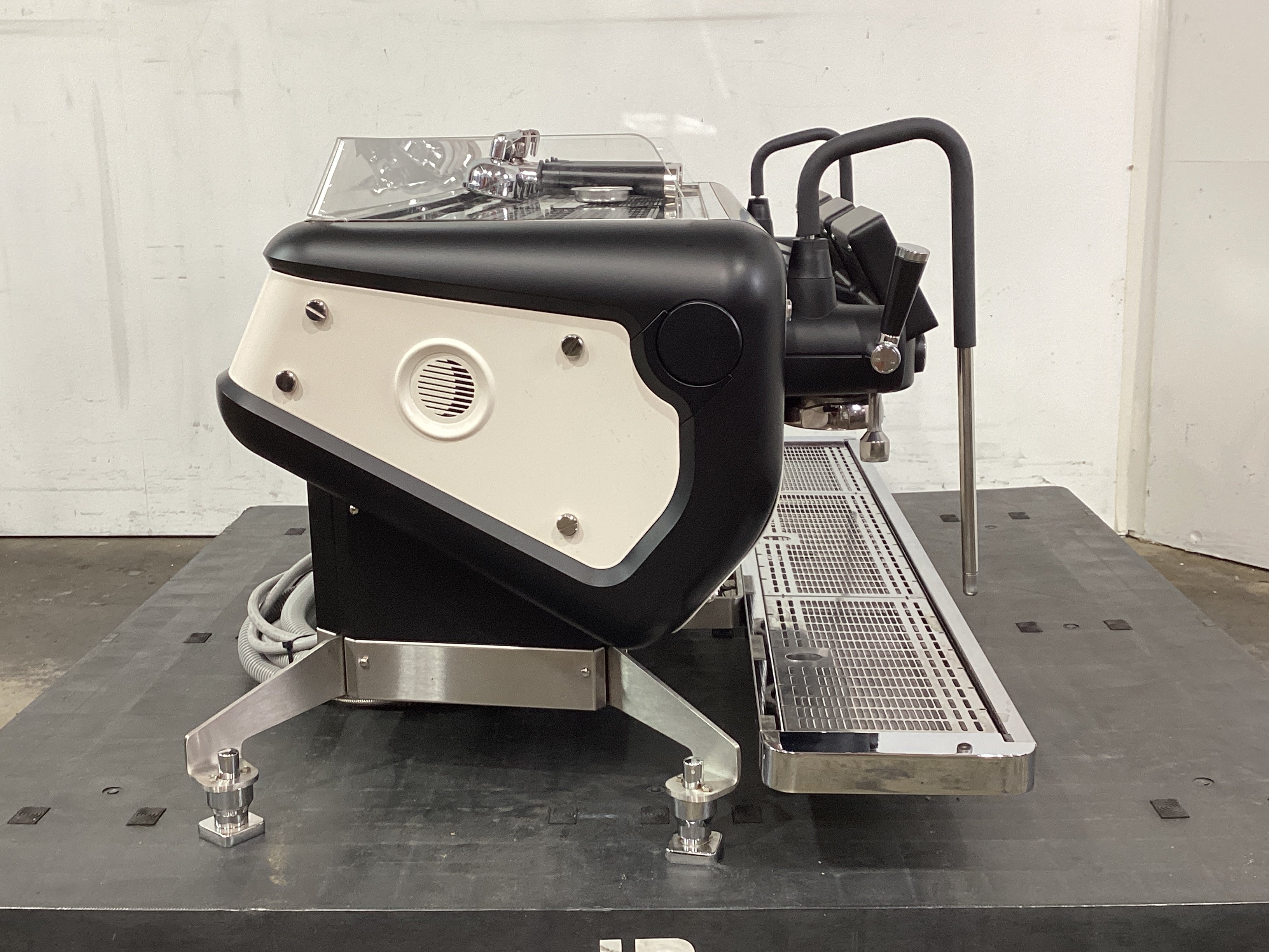 Astoria Pilot SAE./3-S2 3 Group Coffee Machine