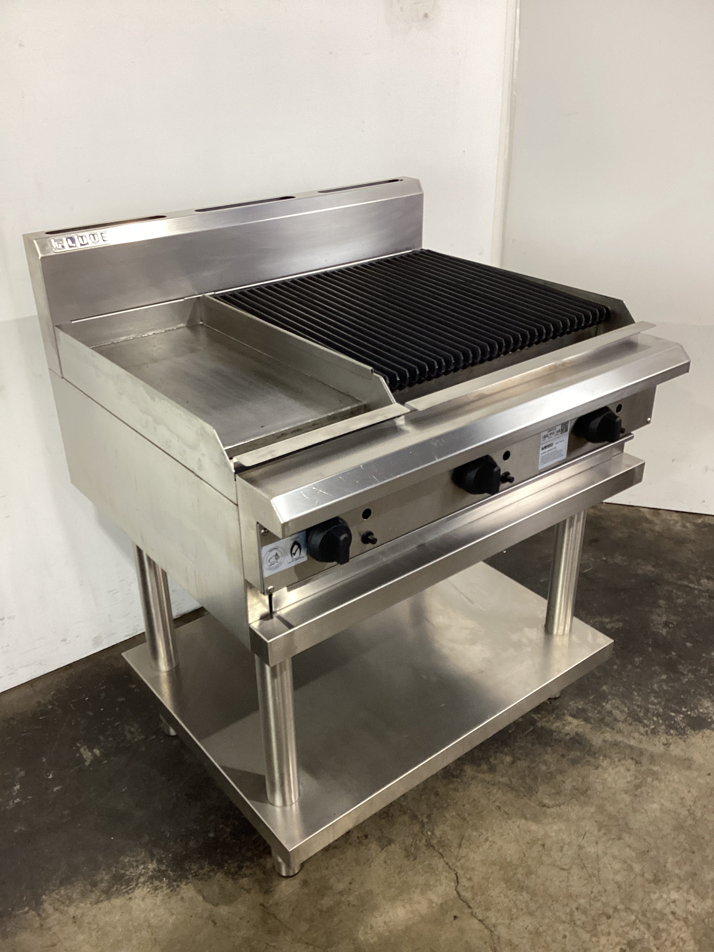 Luus CS-3P6C Griddle/Char Grill Combo