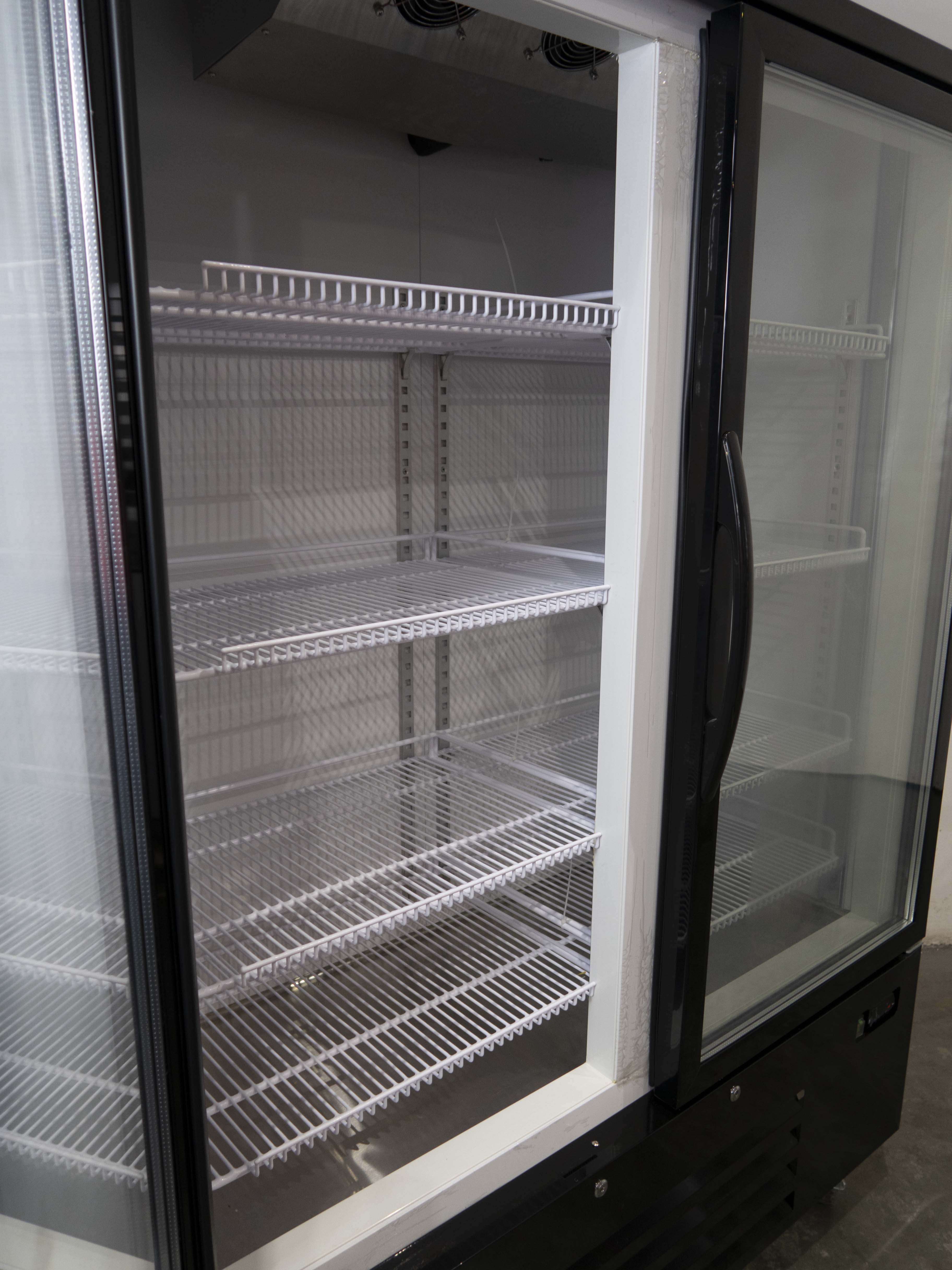 Saltas DFS2999 Upright Freezer