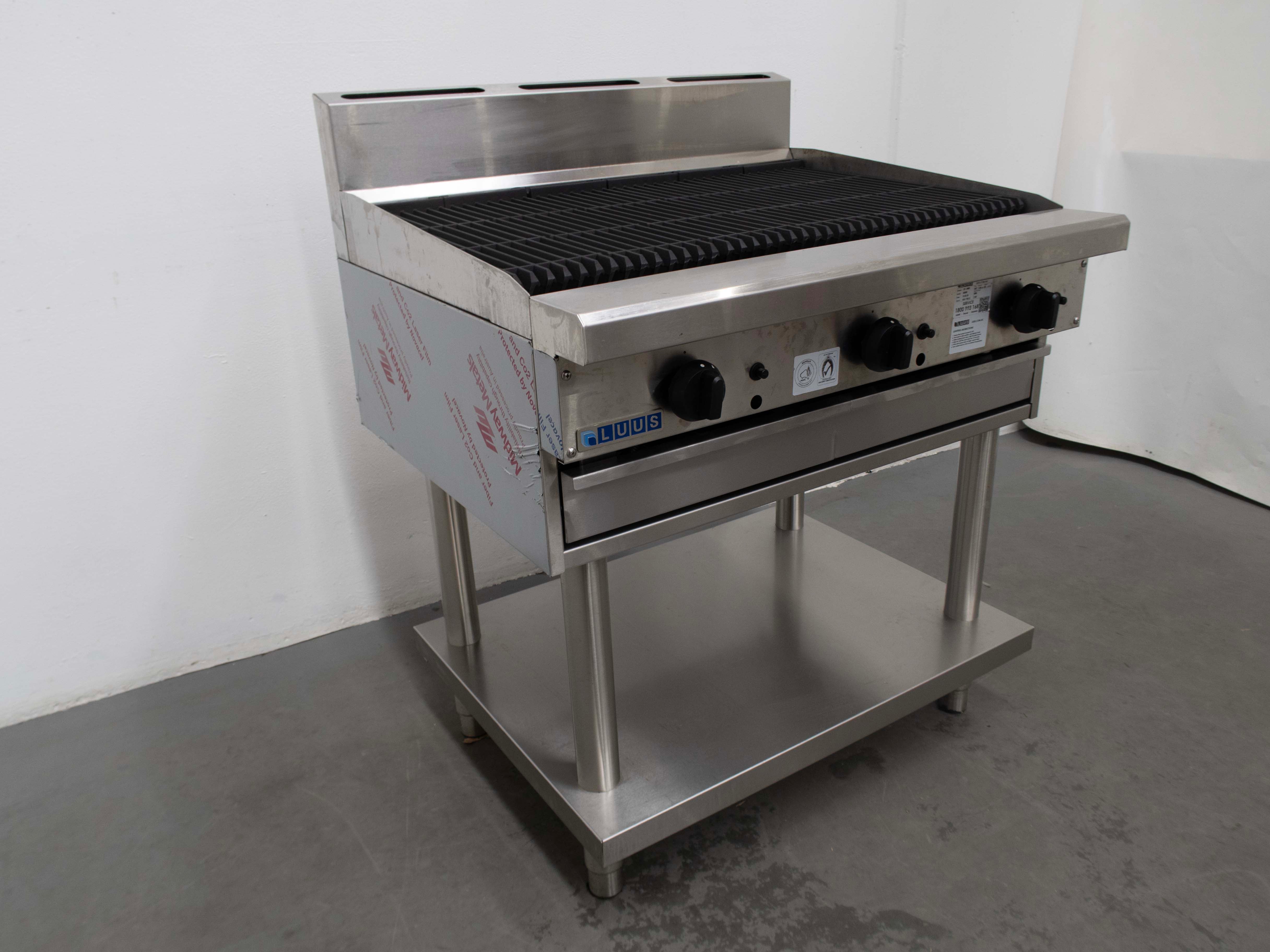 Luus CS-900C 3 Burner Char Grill