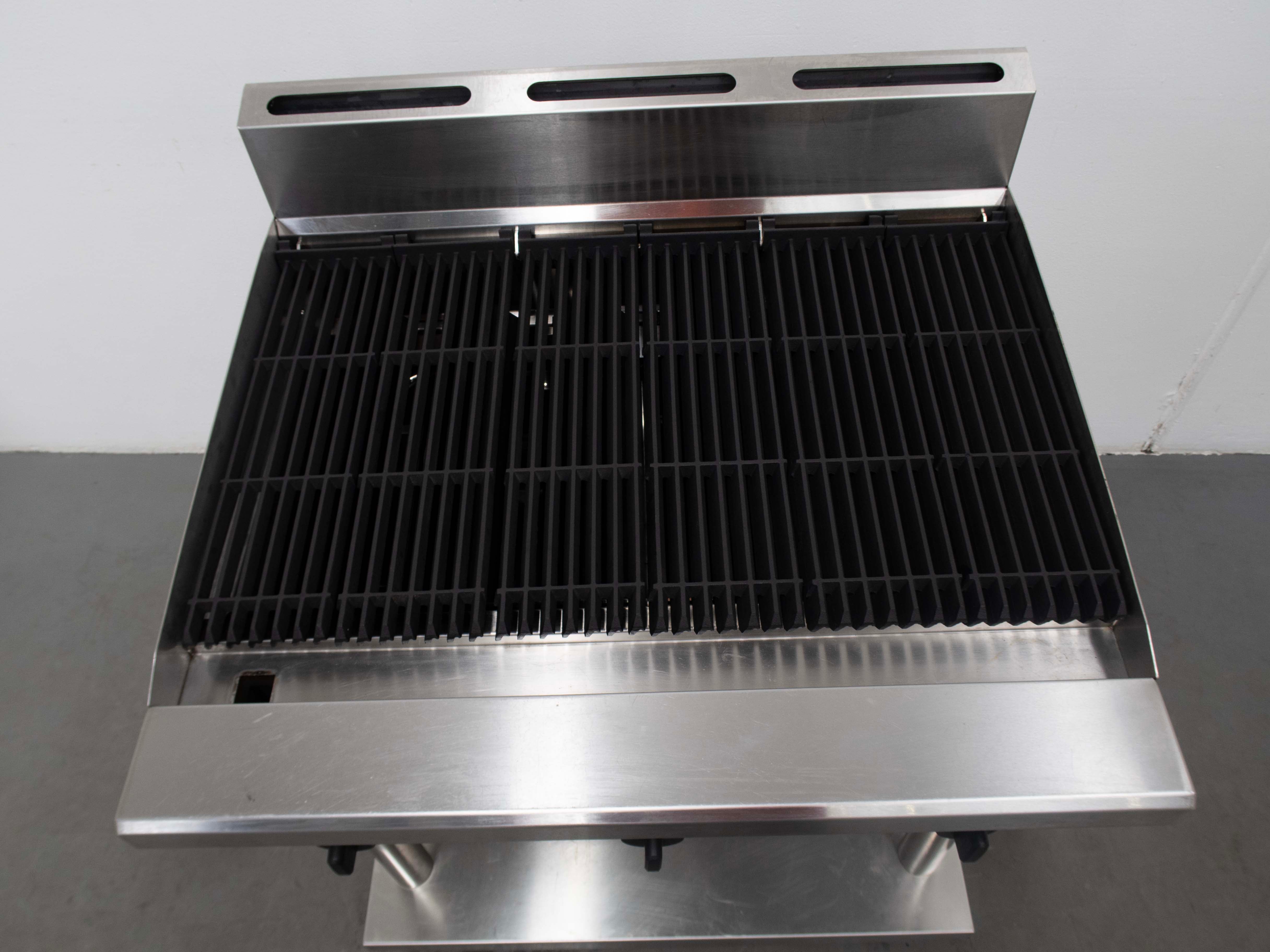 Luus CS-900C 3 Burner Char Grill