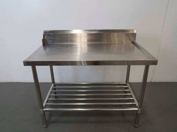 Stainless Steel Outlet Bench with Splashback