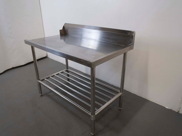 Stainless Steel Outlet Bench with Splashback