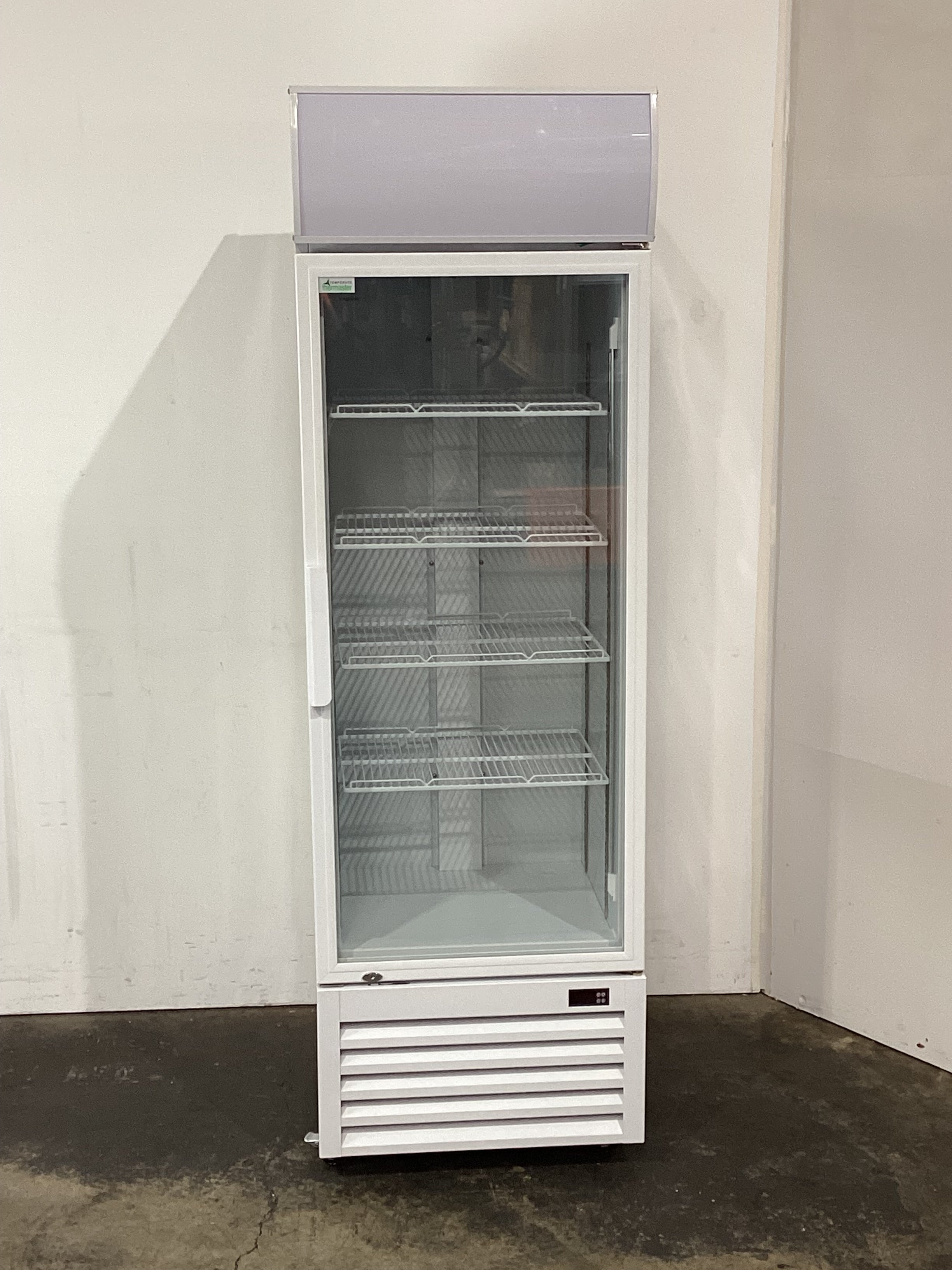 Thermaster LG-370P Upright Drink Fridge