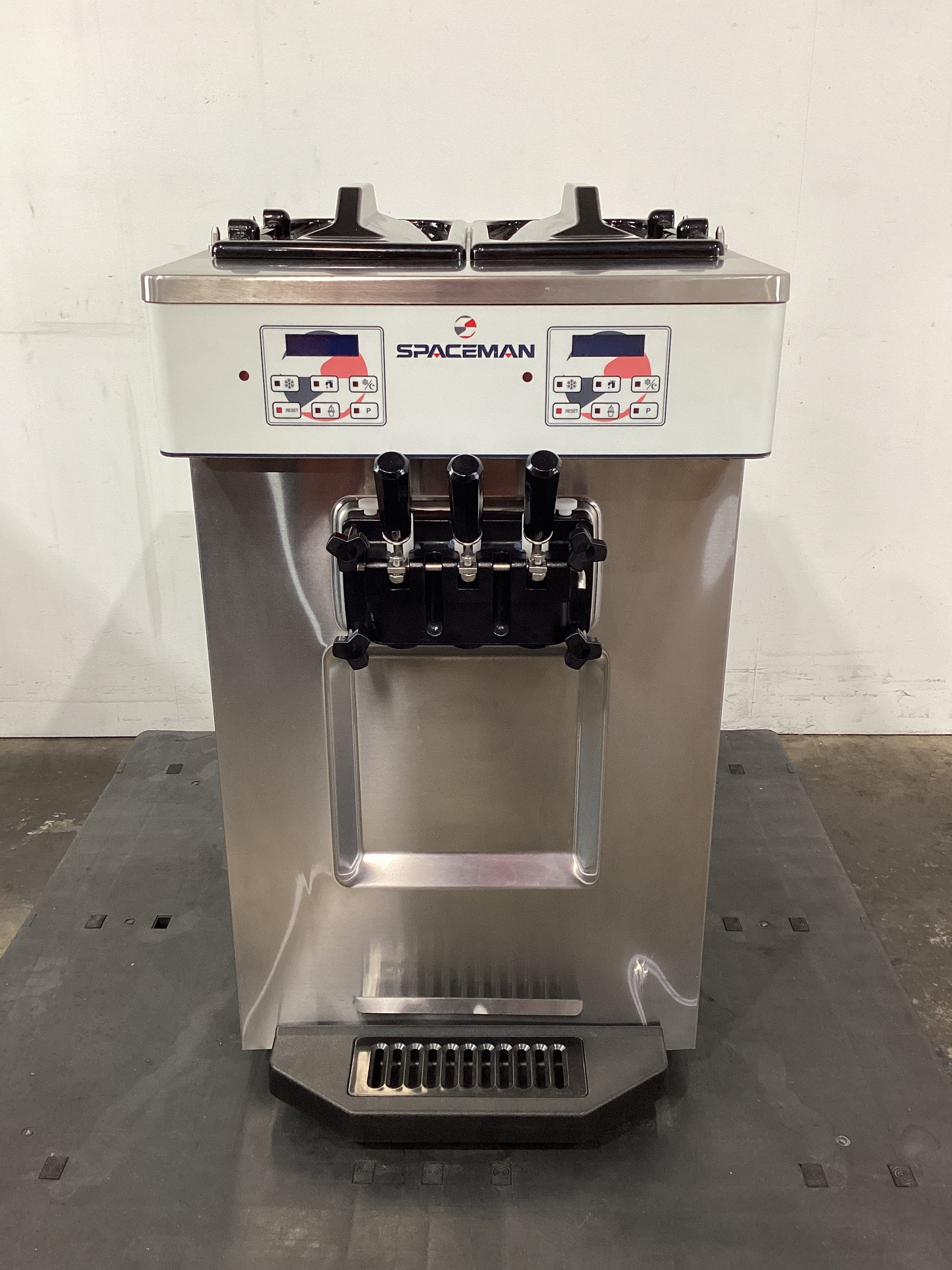 Spaceman 6235A-C Ice Cream Machine