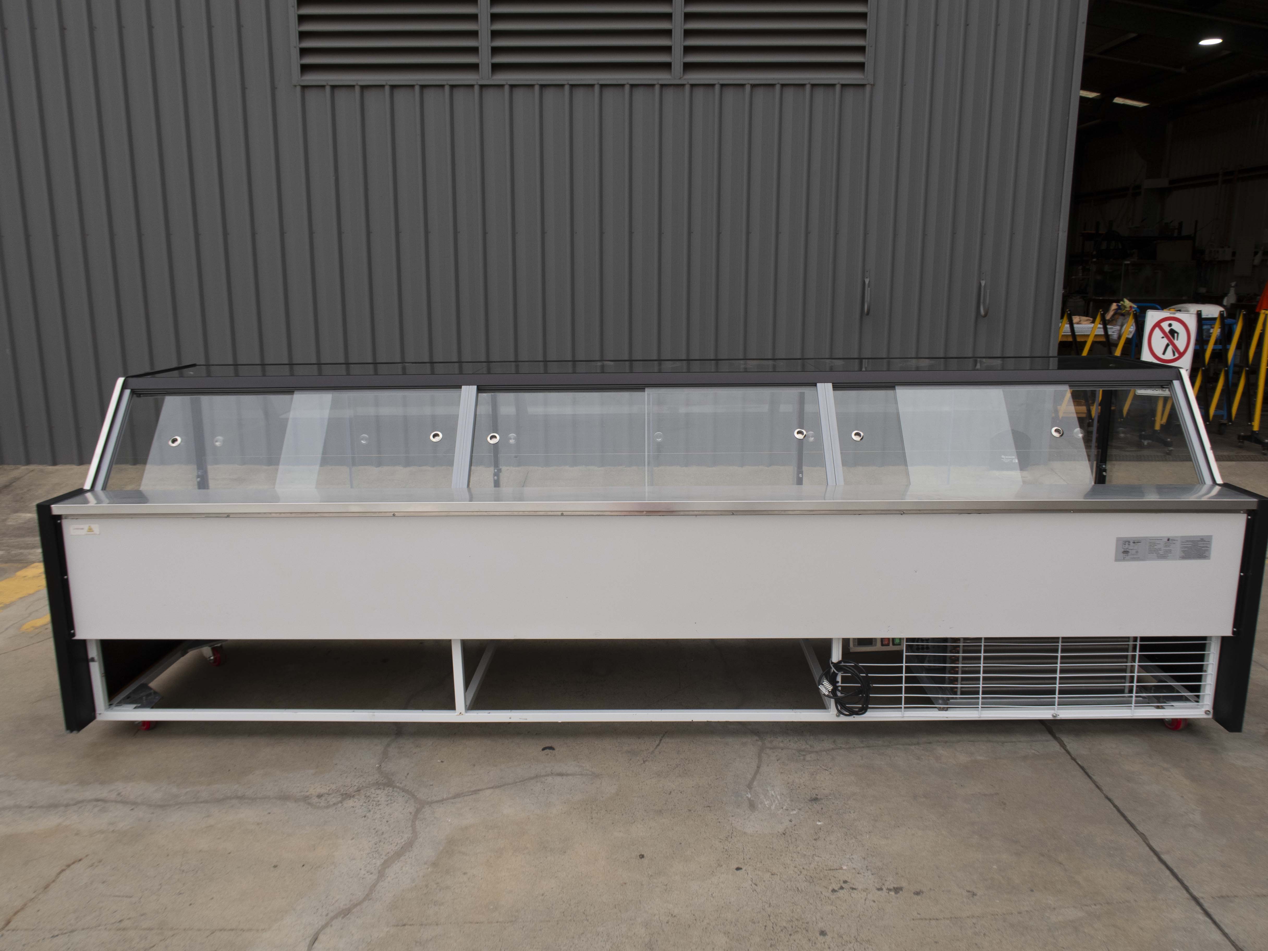 Austune ADSZB-3750 Deli Display