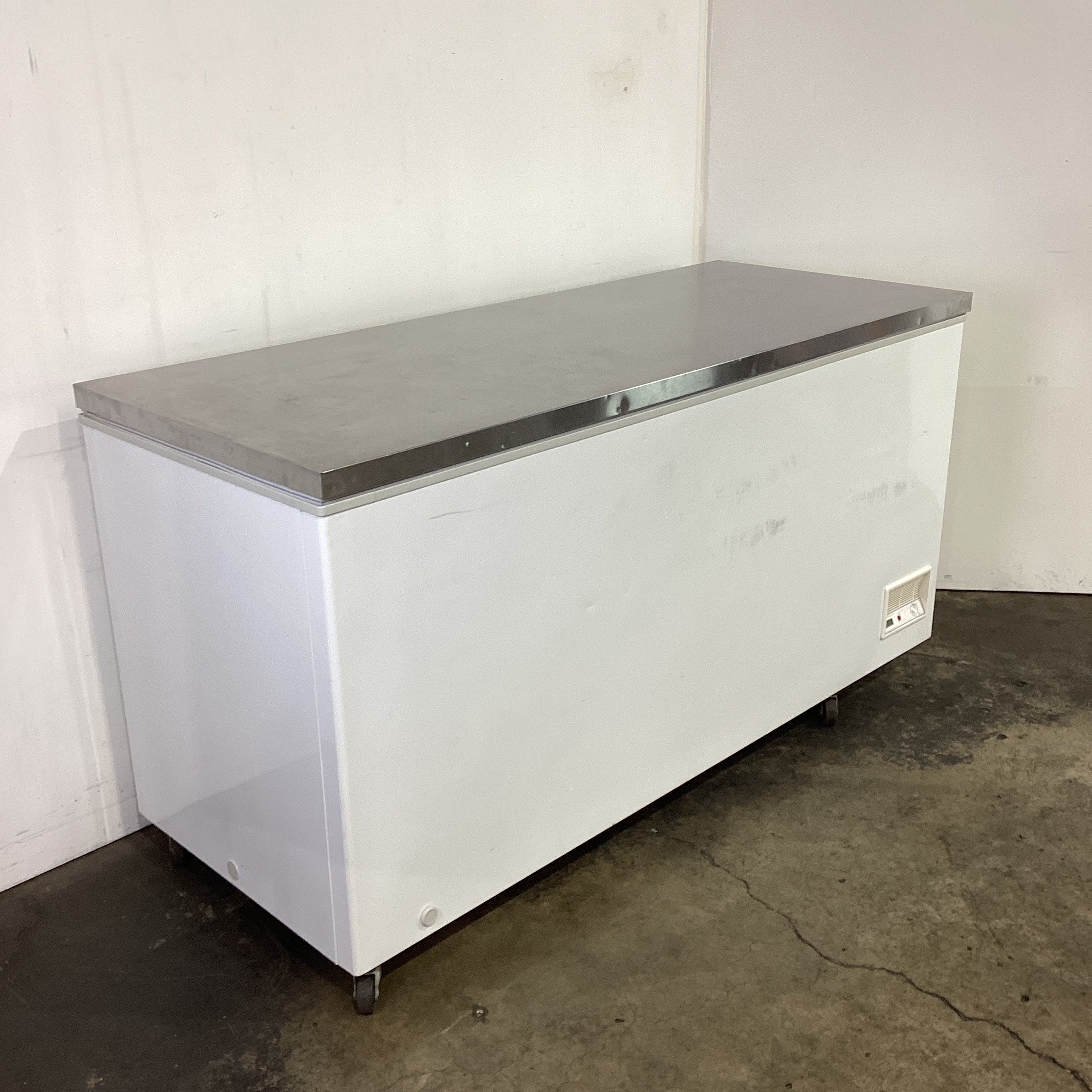 Federal BD768F Chest Freezer