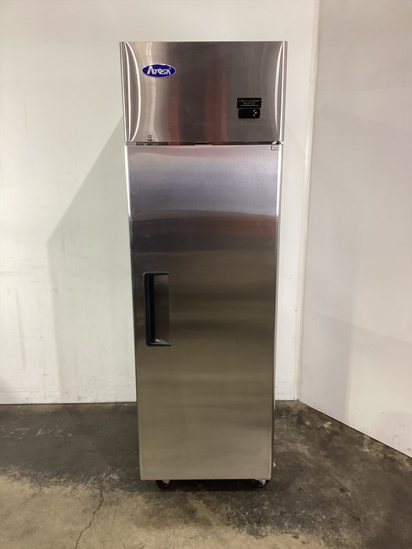 Atosa YBF9207 Upright Freezer