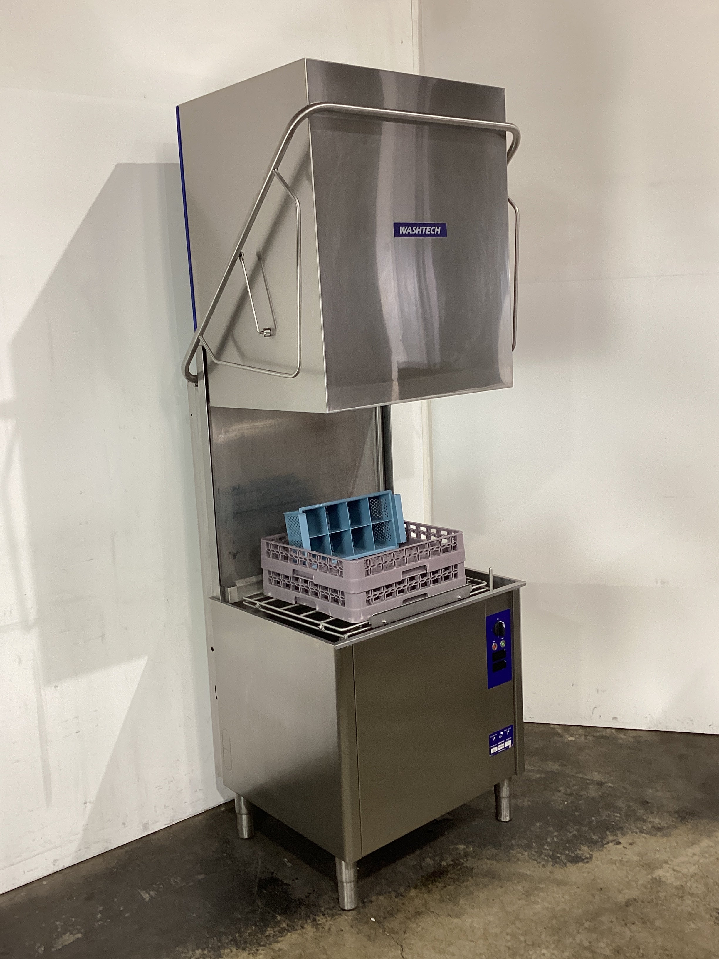 Washtech AL8 Passthrough Dishwasher