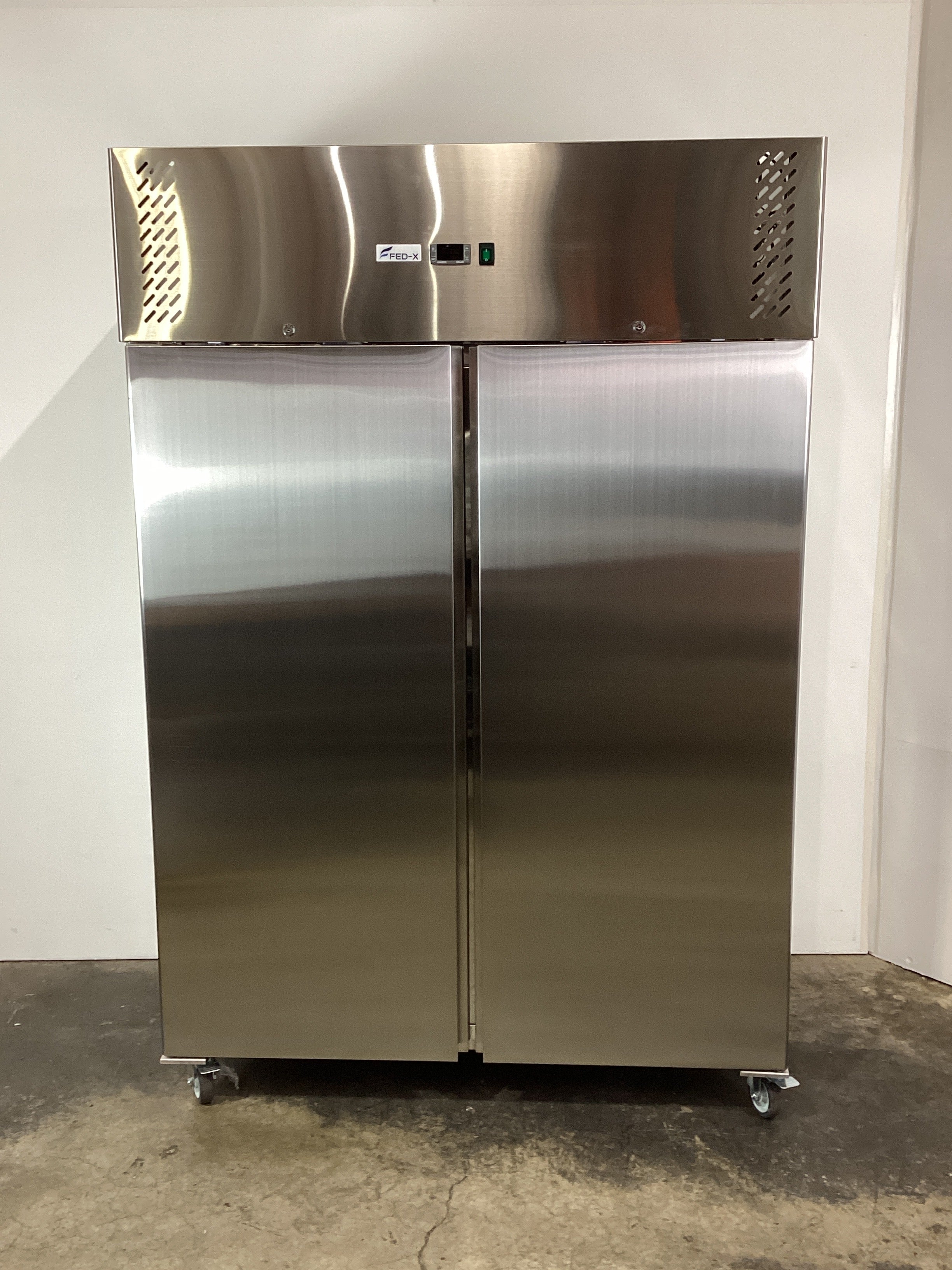 FED-X XURF1200SFV Upright Freezer