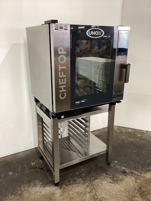Unox XEVC-0711-EPRM Combi Oven + Stand