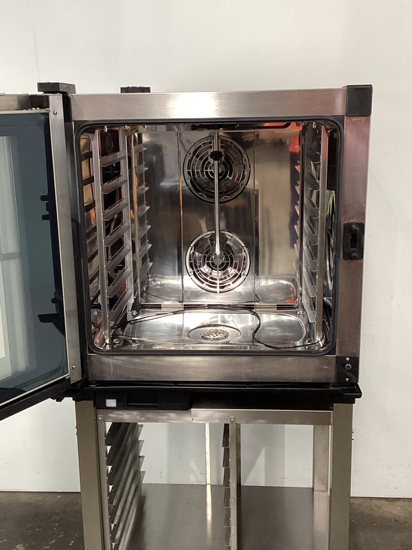 Unox XEVC-0711-EPRM Combi Oven + Stand