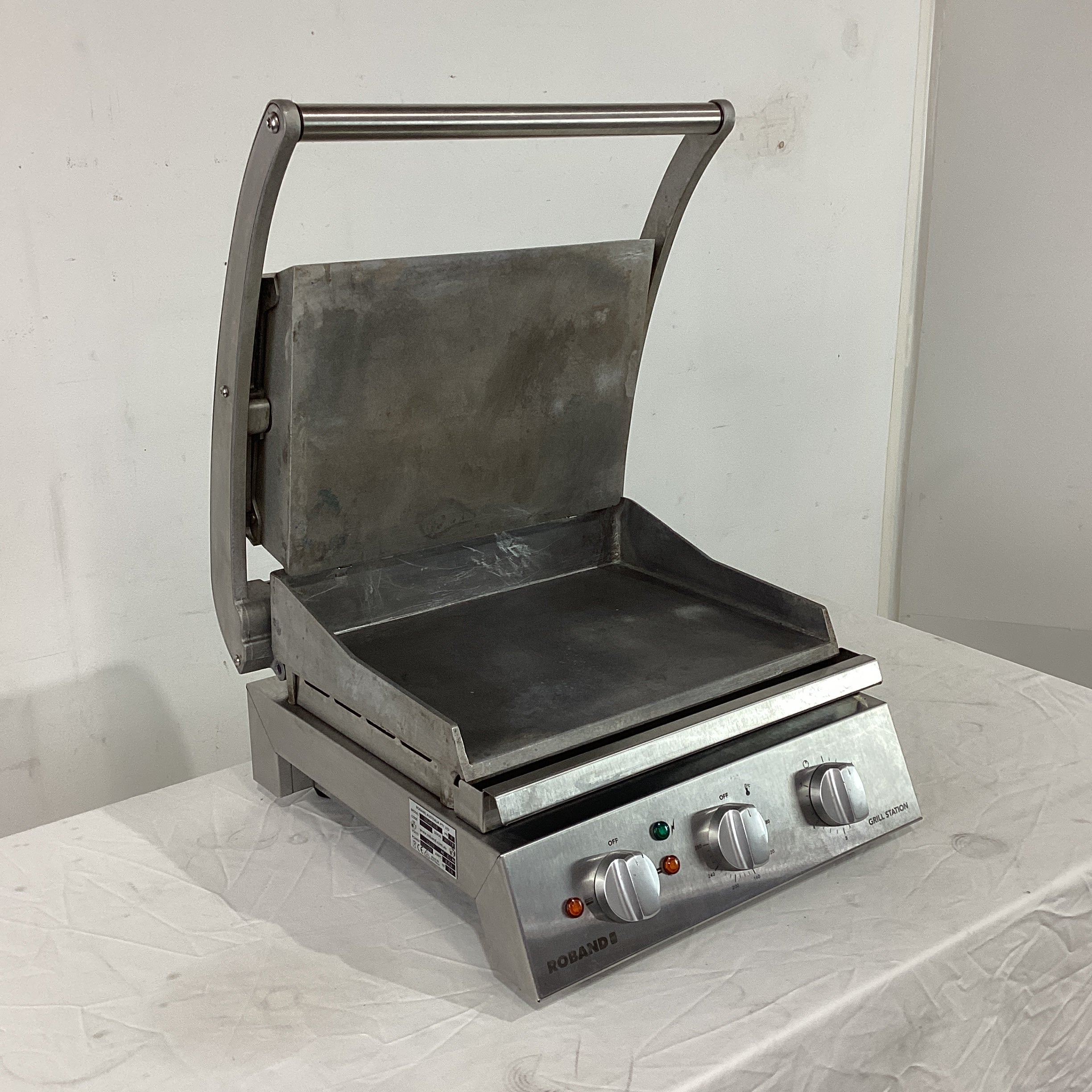 Roband GSA610S Grill Station