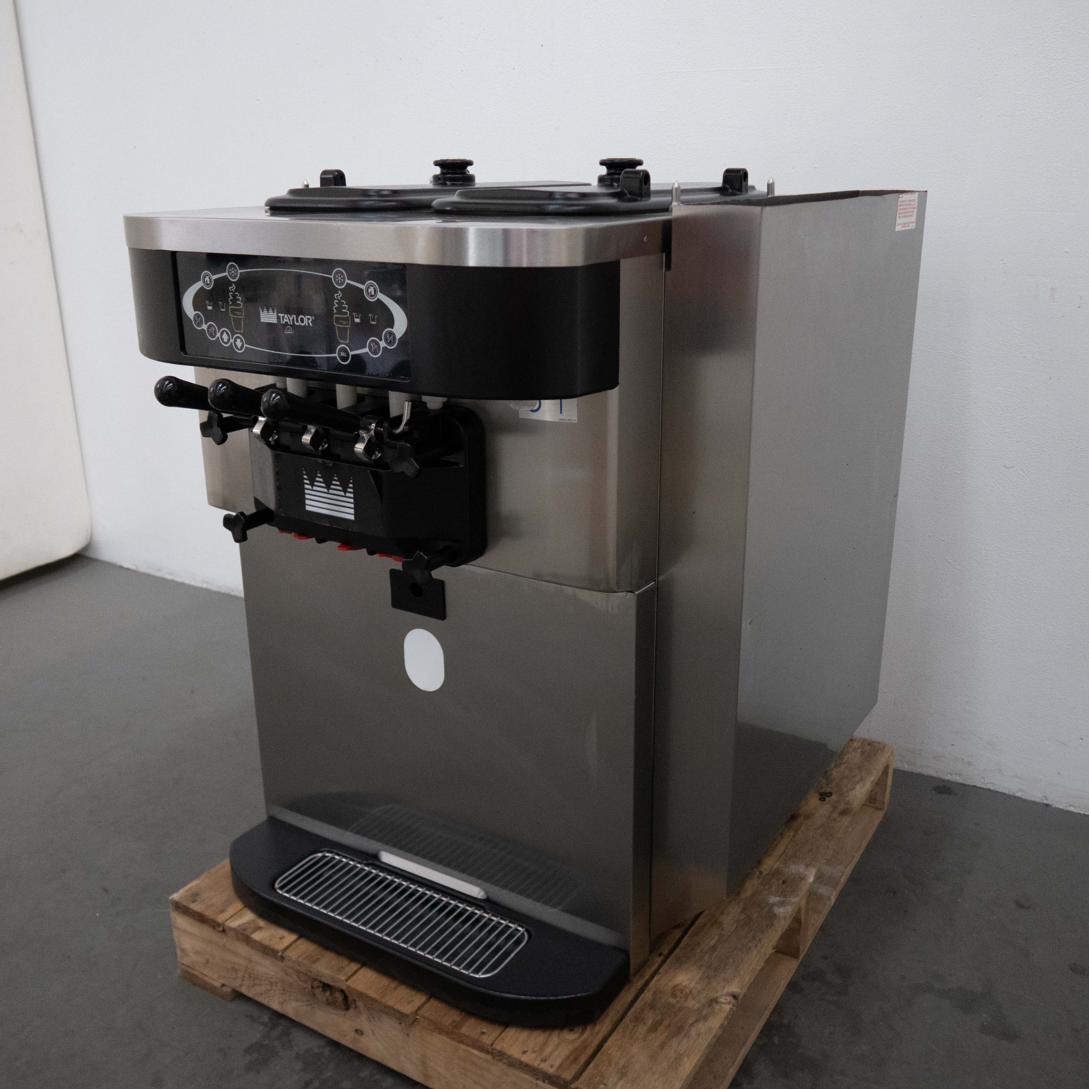 Taylor C723-58 Soft Serve Freezer