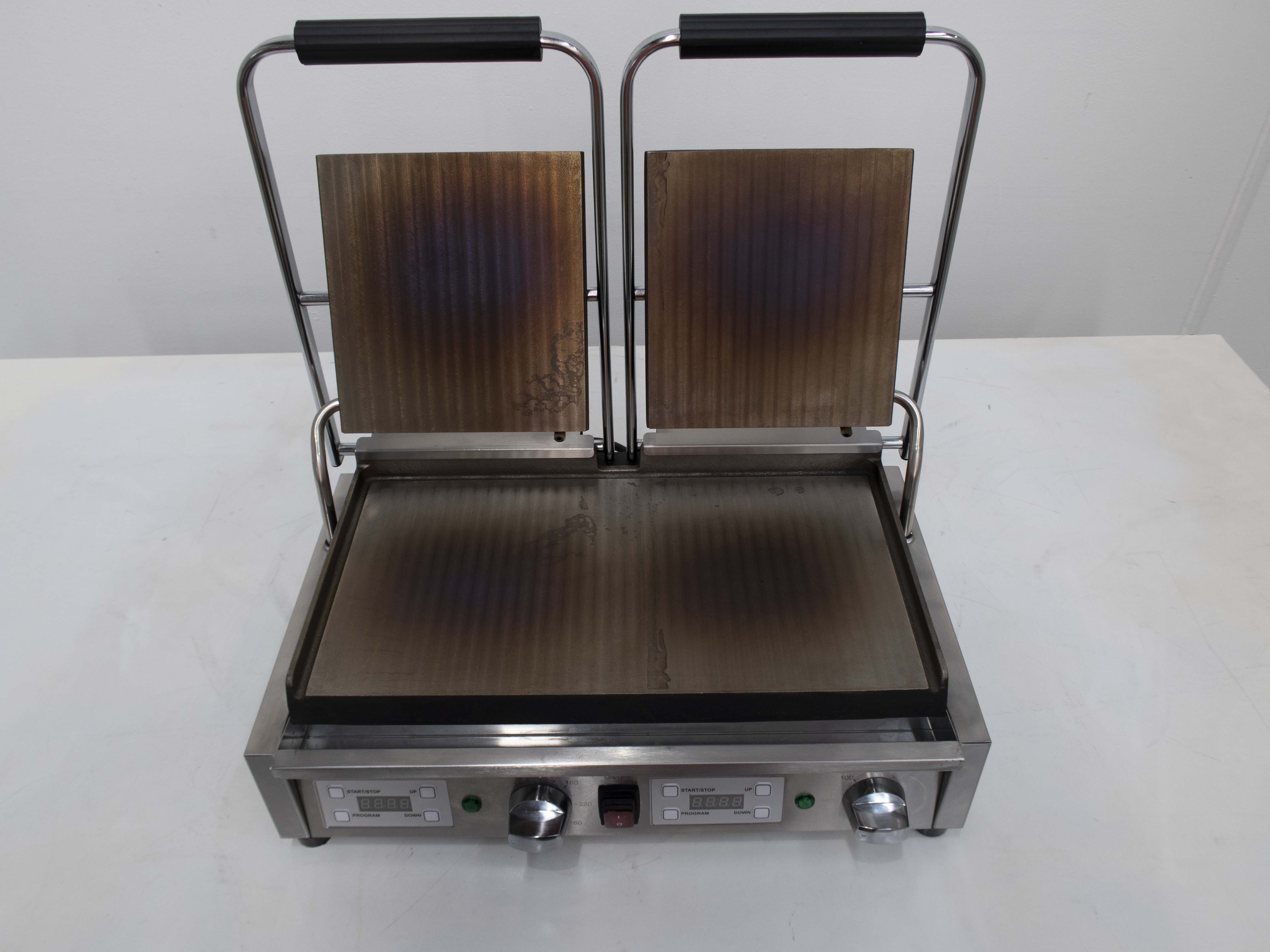 Apuro FC384-A Contact Grill
