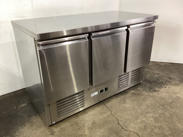 FED-X XGNS1300B Compact Workbench Fridge